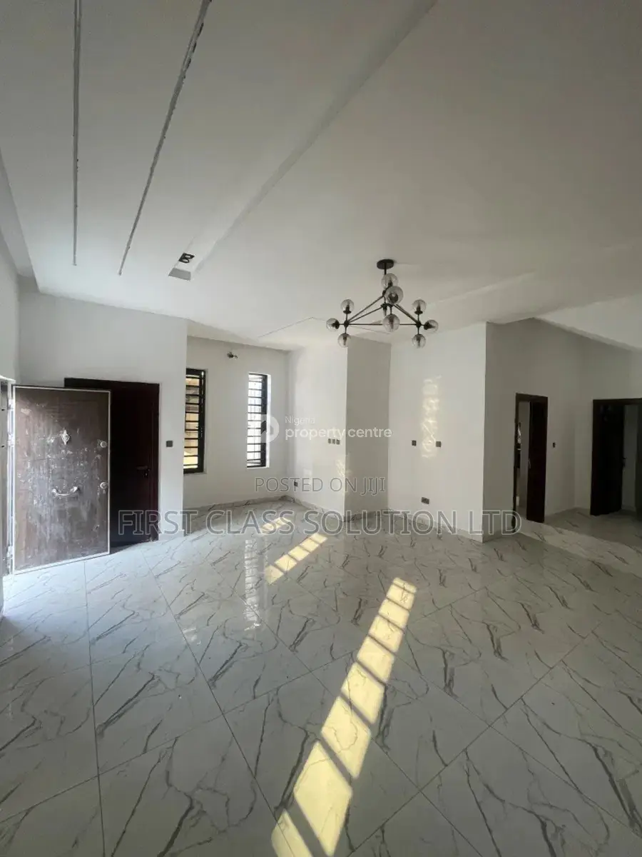 4bdrm Duplex in Royal Pine Estate, for sale in Lekki Expressway
