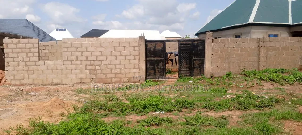 3bdrm House in Kaduna / Kaduna State for sale in Kaduna / Kaduna State