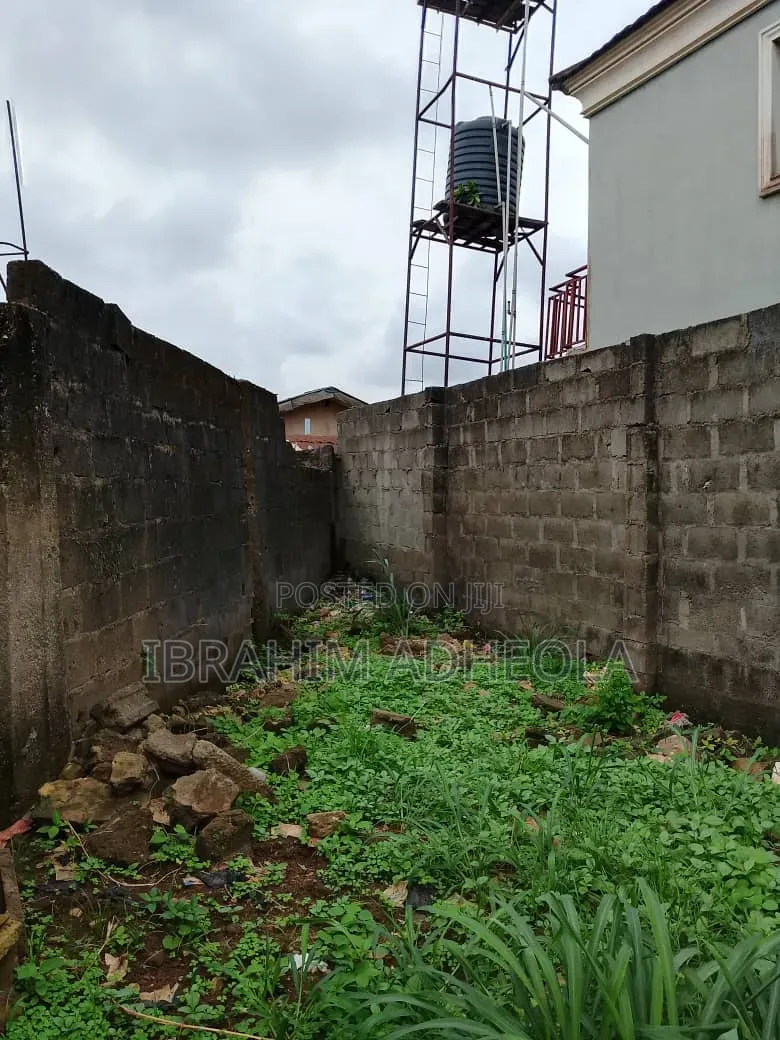 206sqm of Land Fenced and Gated With Good Proximity to the Major Road. in Idimu