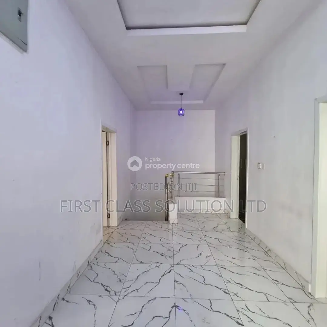 4bdrm Duplex in Ikota Villa Estate, for sale in Ikota