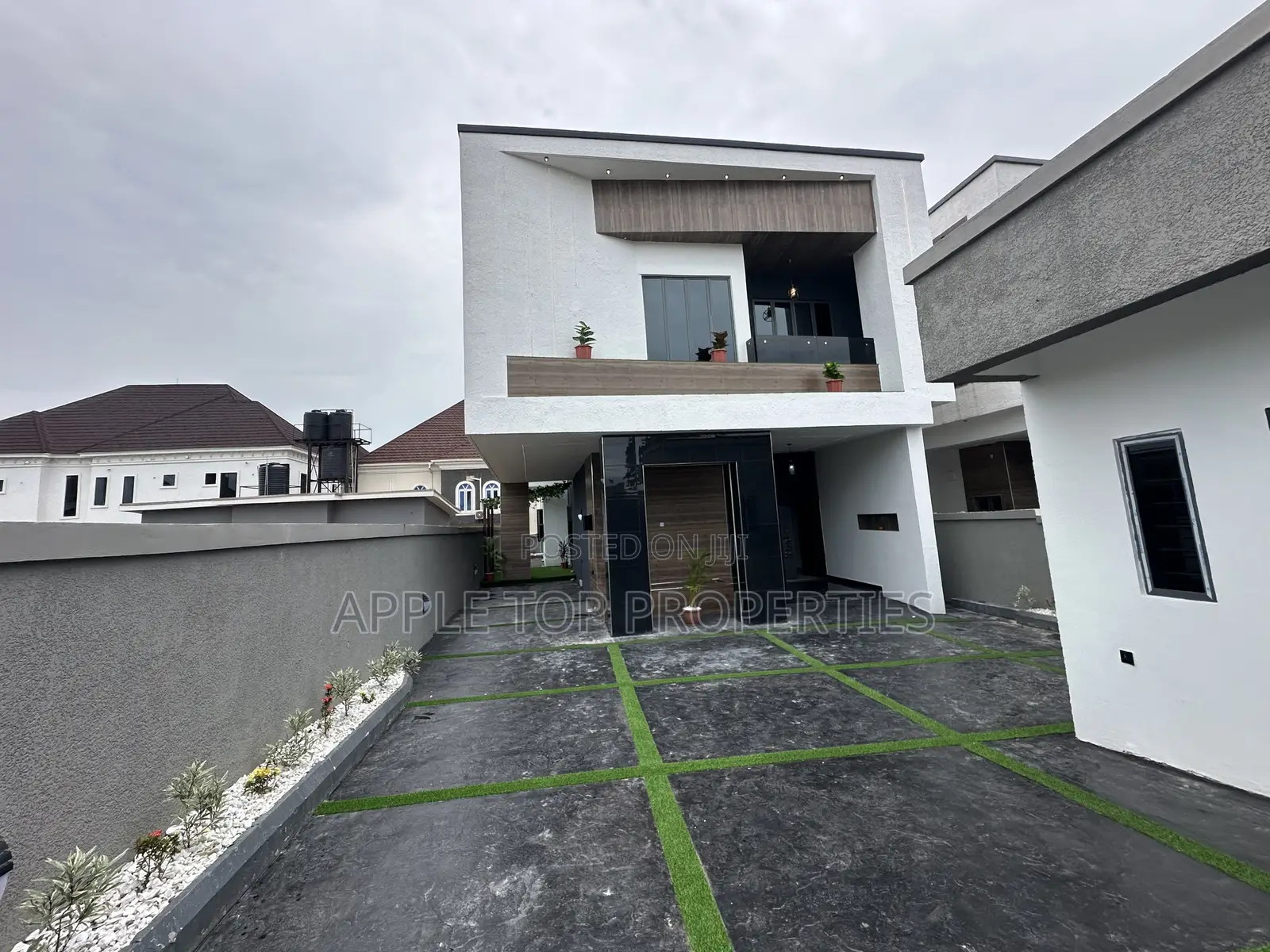 4bdrm Duplex in Wtc, Enugu for sale in Enugu
