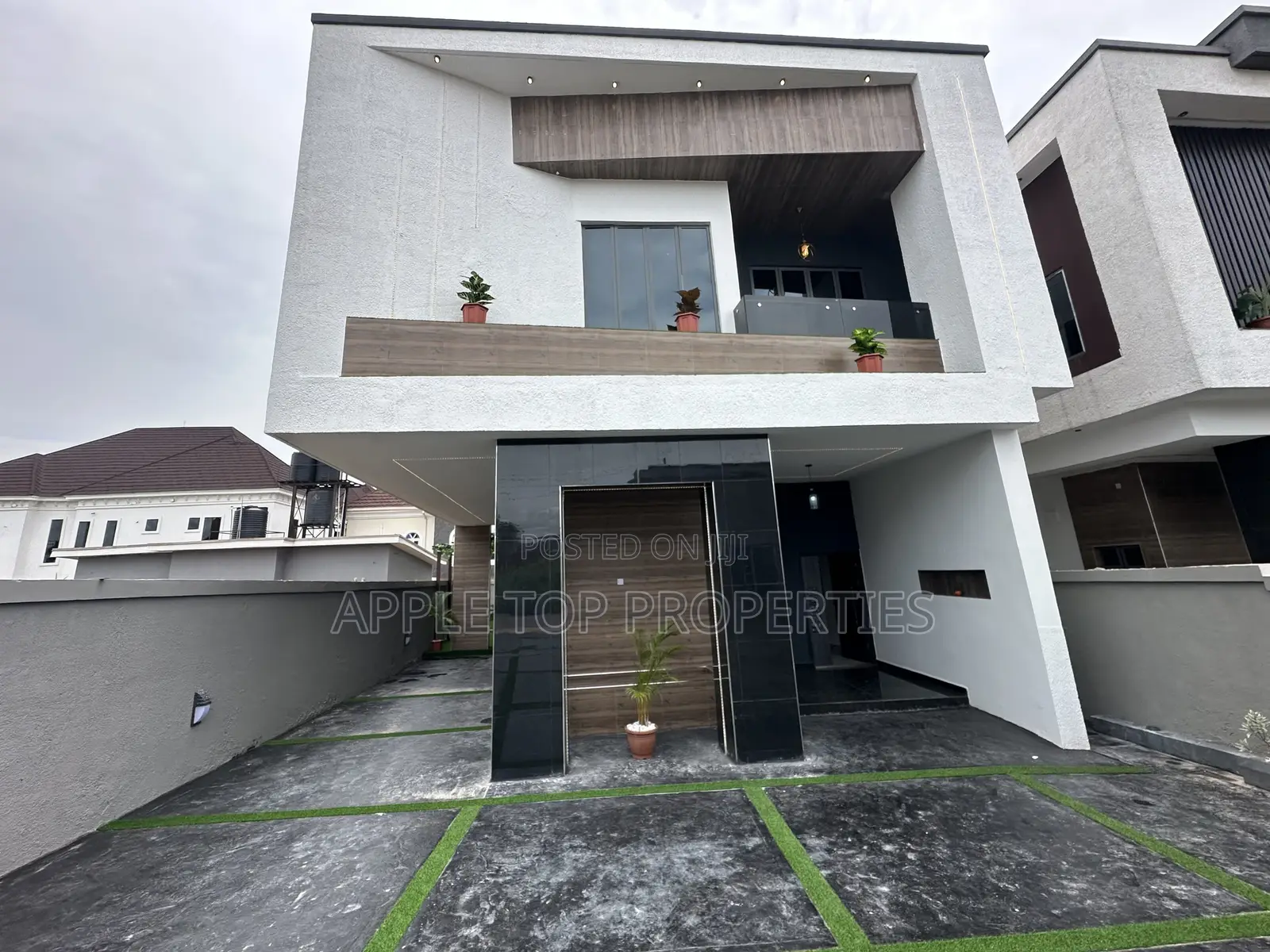 4bdrm Duplex in Wtc, Enugu for sale in Enugu