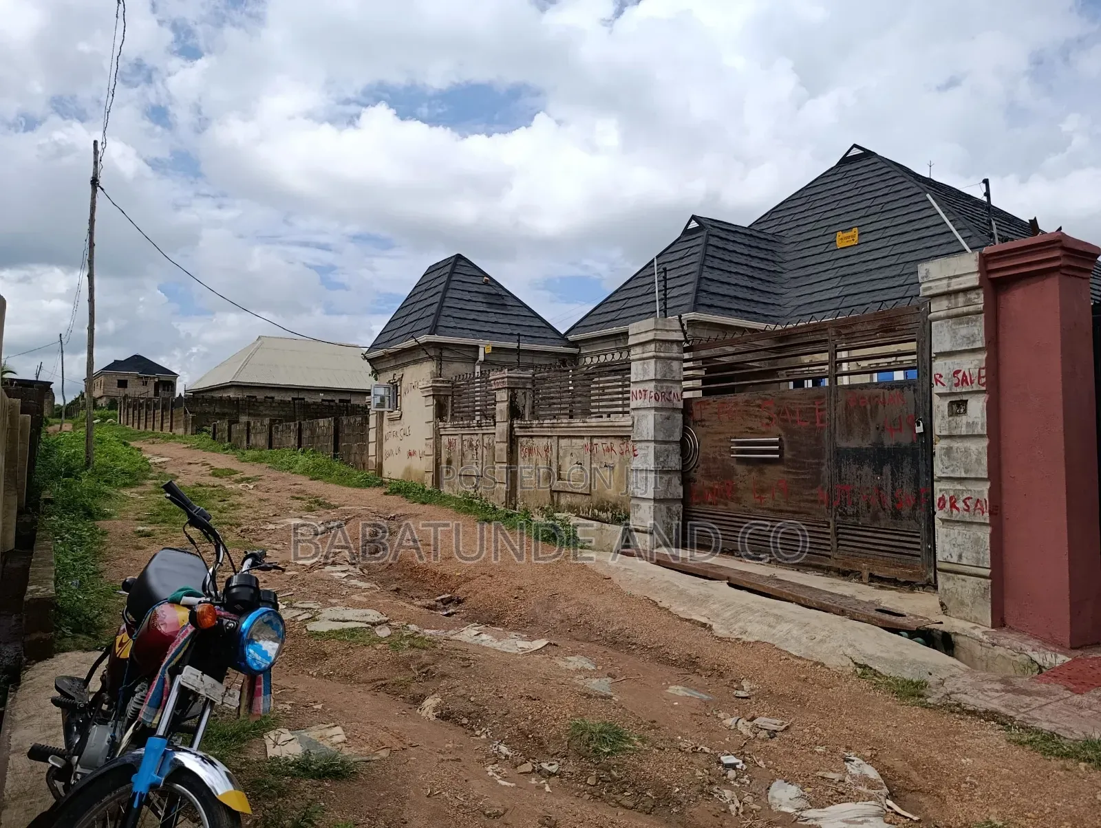 4bdrm House in Igbaro-Ola, Arulogun for sale in Ojoo