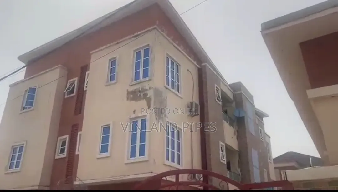 6bdrm Block of Flats in Durumi for sale in Durumi