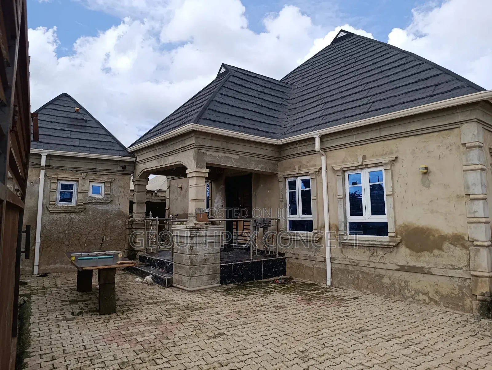 4bdrm Bungalow in Ojoo for sale in Ojoo