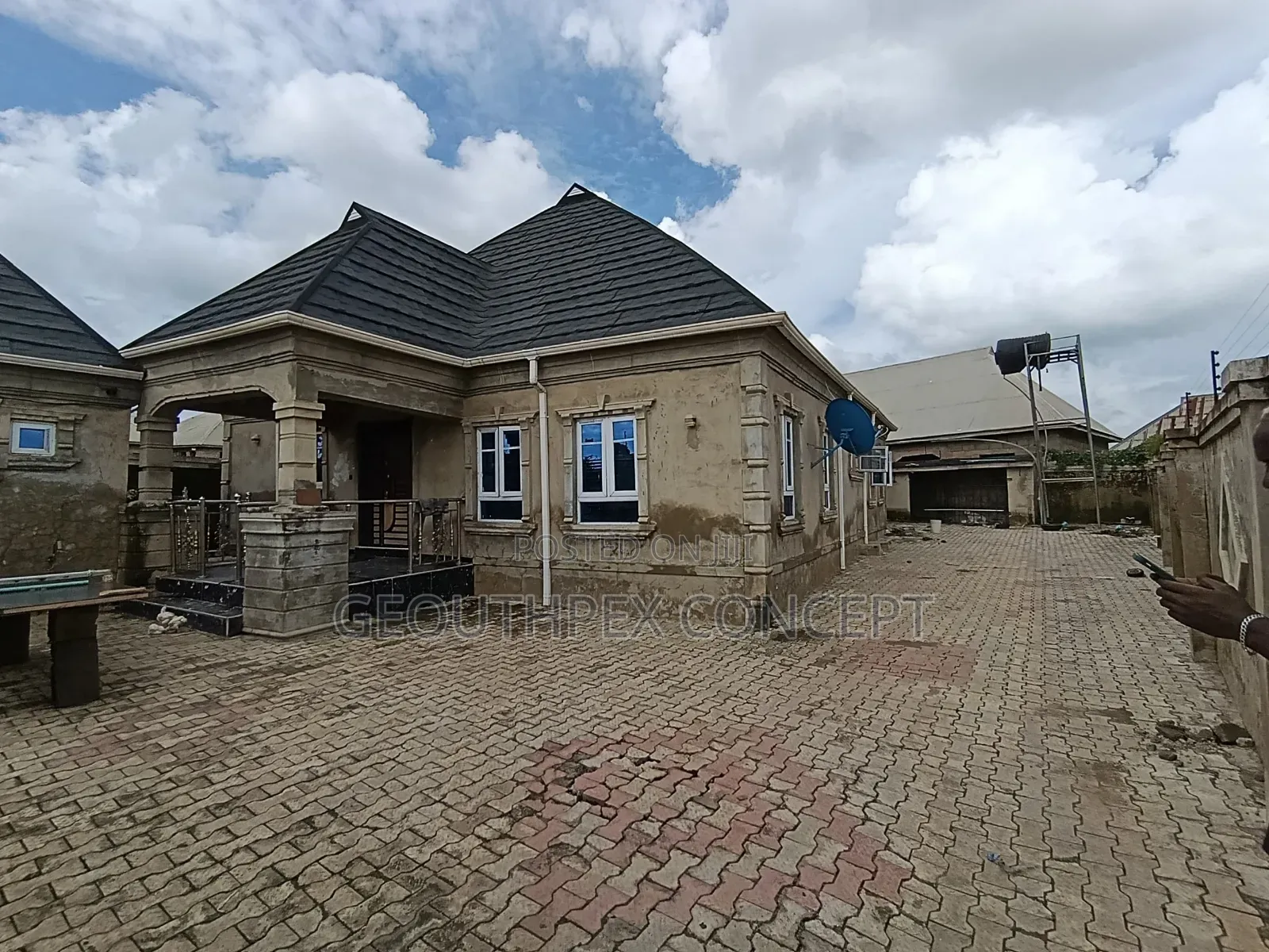 4bdrm Bungalow in Ojoo for sale in Ojoo
