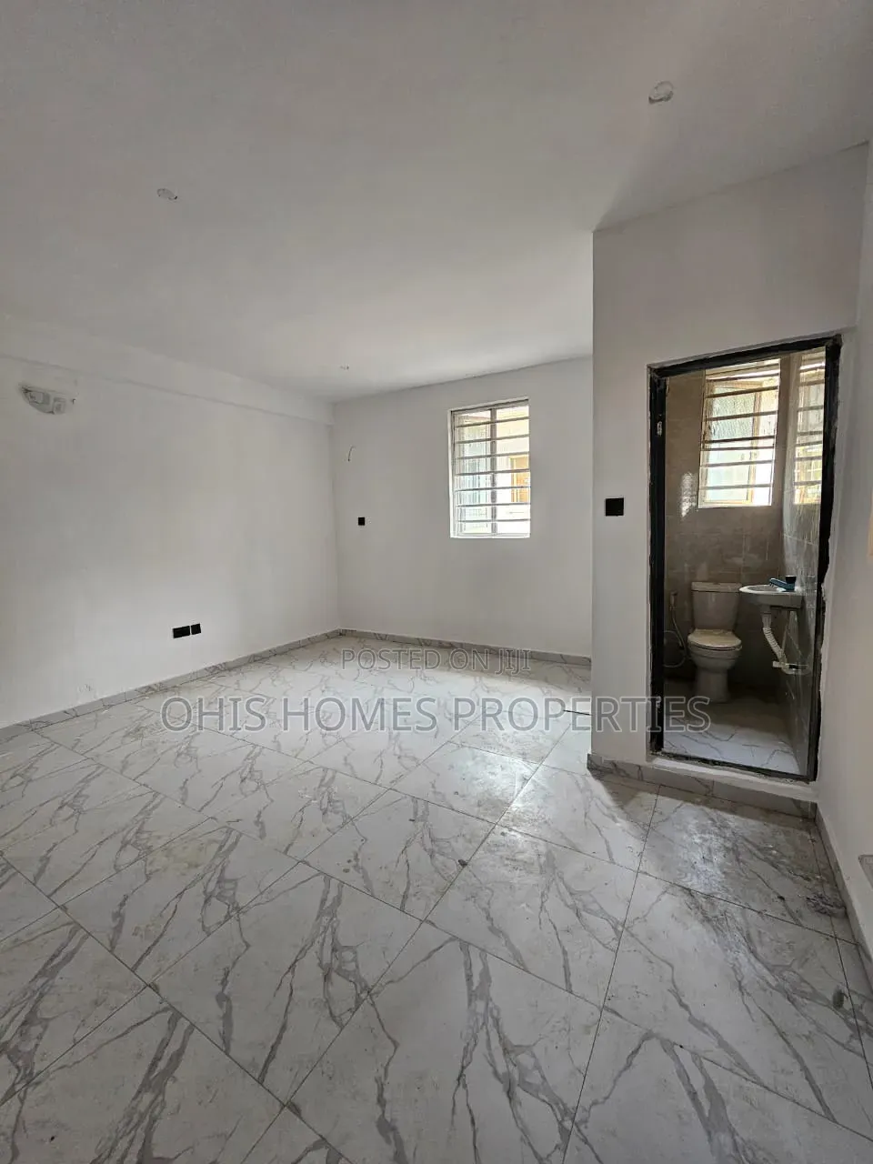 2bdrm Apartment in Van Daniels, Lekki Expressway for rent in Lekki Expressway