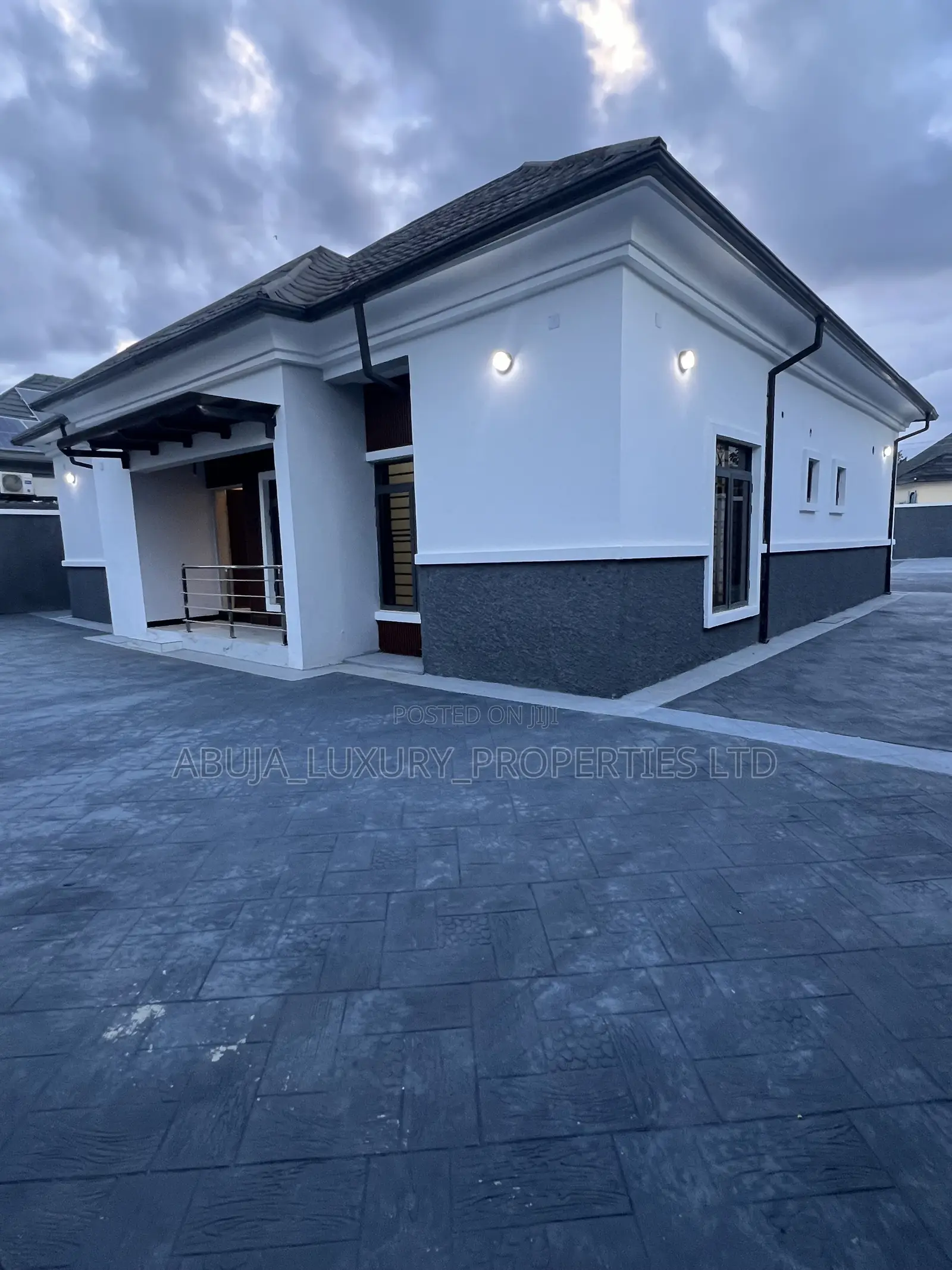 3bdrm Bungalow in Efab Estate, Gwarinpa for sale in Gwarinpa