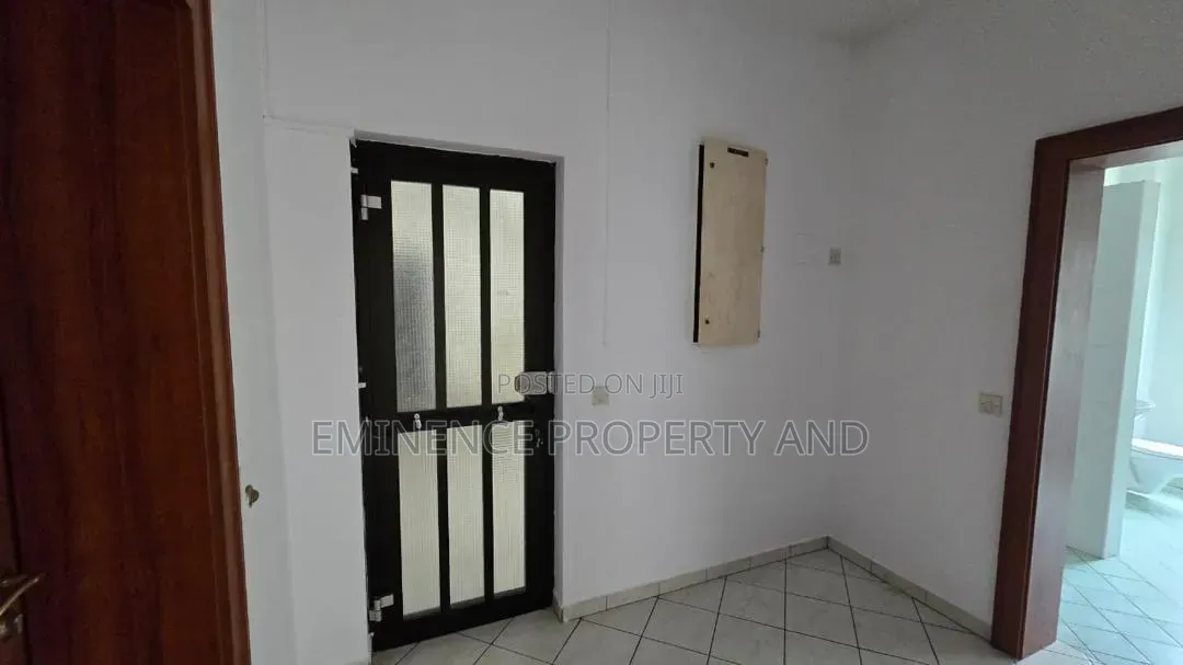 3bdrm Apartment in Old Ikoyi for rent in Old Ikoyi