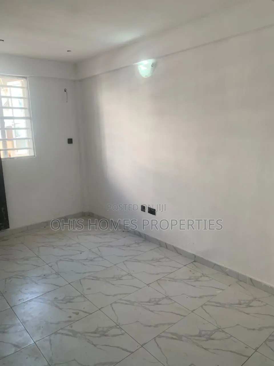 3bdrm Apartment in Van Daniels, Lekki Expressway for rent in Lekki Expressway