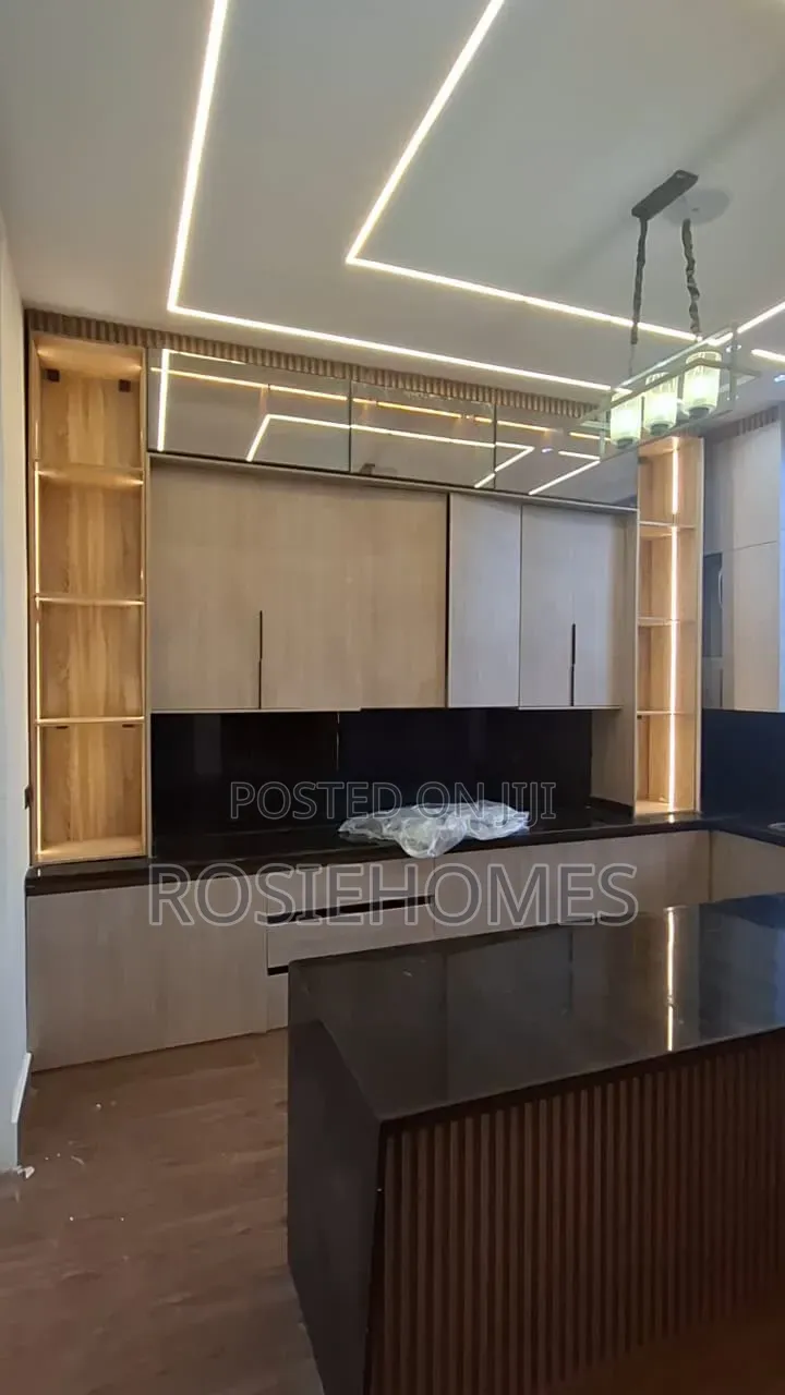 4bdrm Duplex in Osapa for rent in Osapa london
