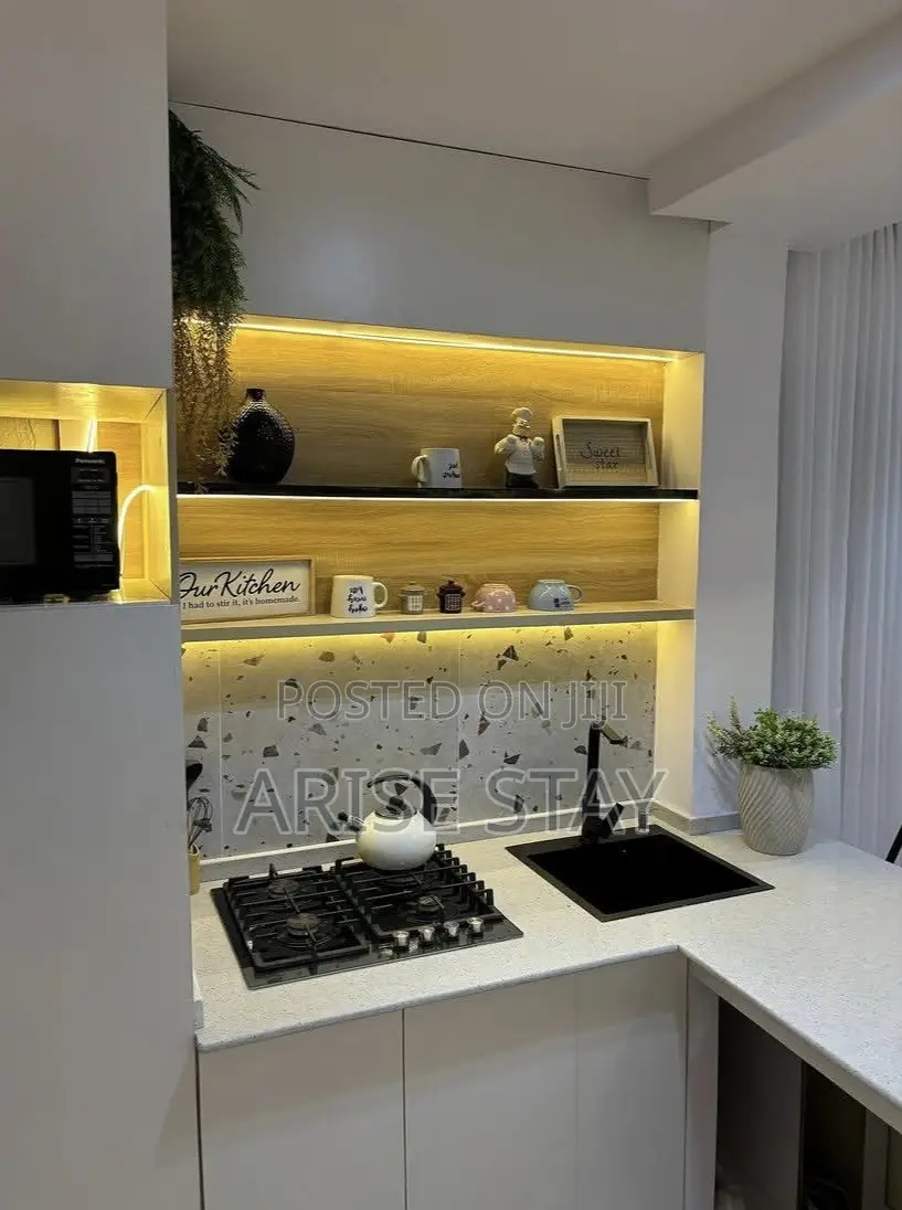 1-Bedroom Shortlet | Lekki in Lekki