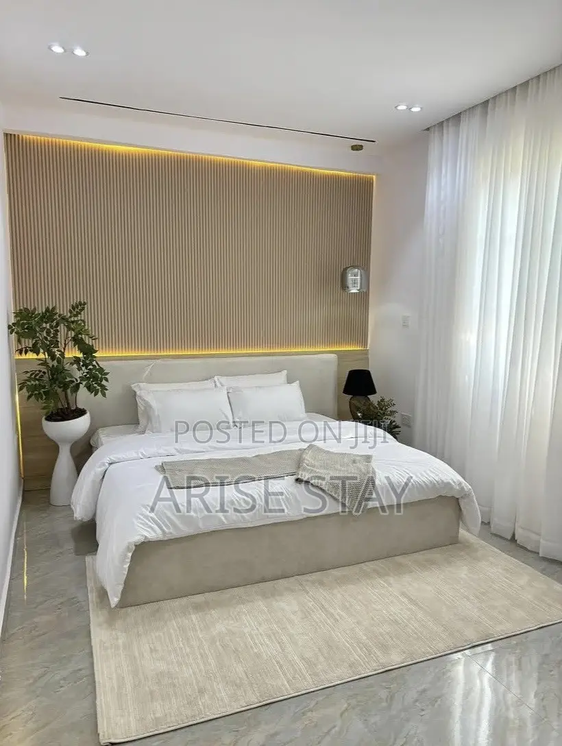 1-Bedroom Shortlet | Lekki in Lekki