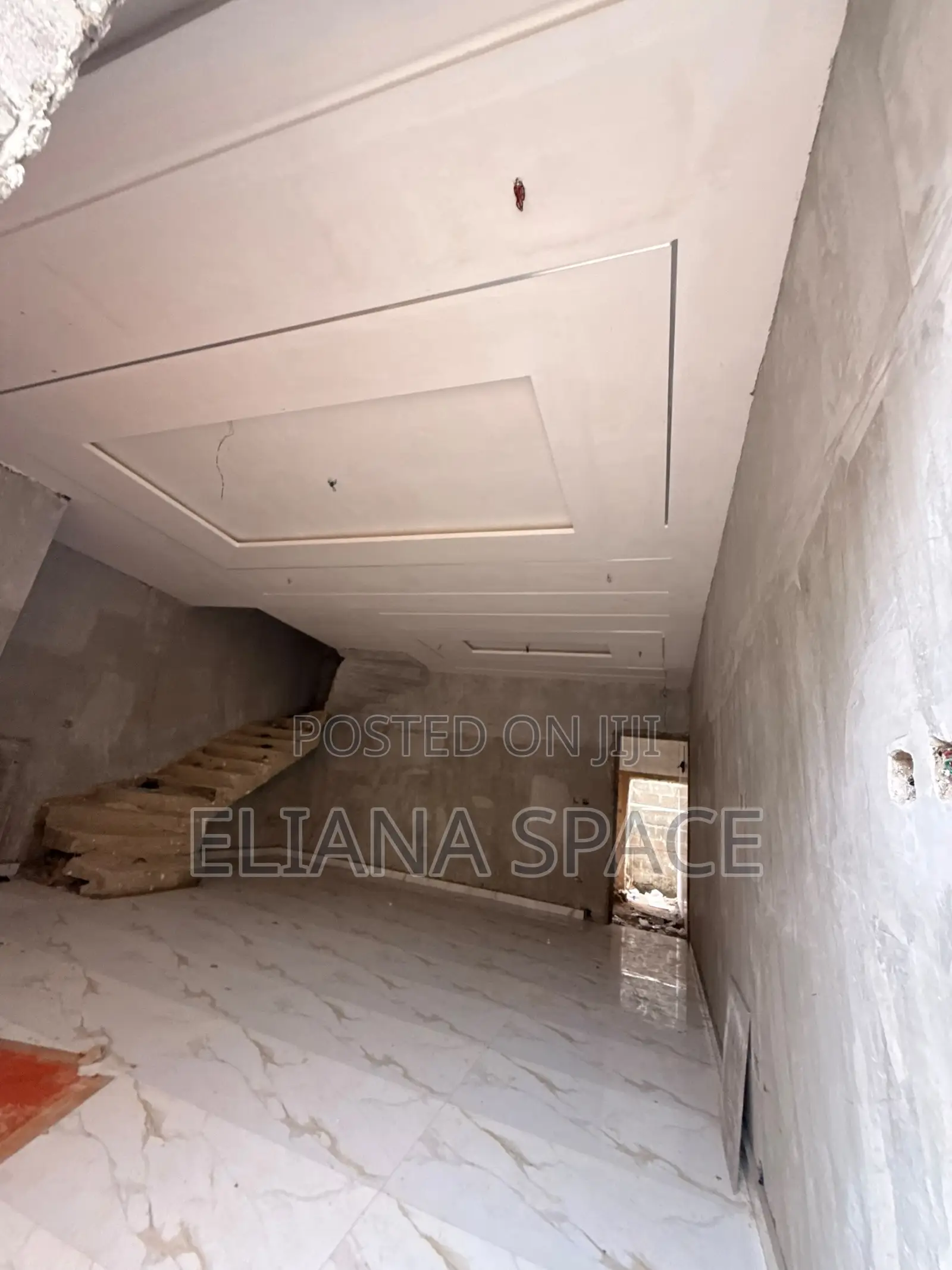 5bdrm Townhouse/Terrace in Omole for sale in Omole Phase 2