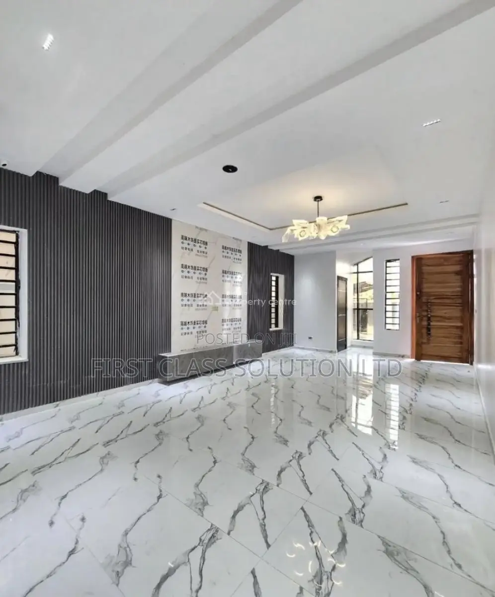 4bdrm Duplex in Royal Pine Estate, for sale in Lekki Expressway