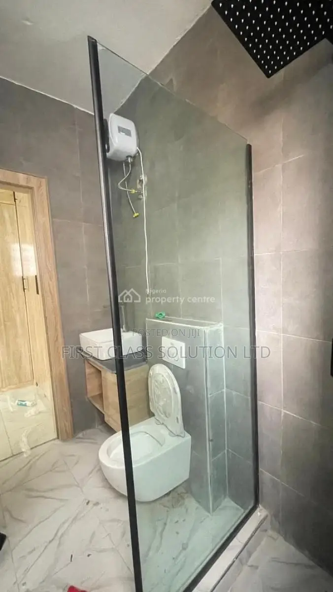 4bdrm Duplex in Chevron Drive, for sale in Chevron