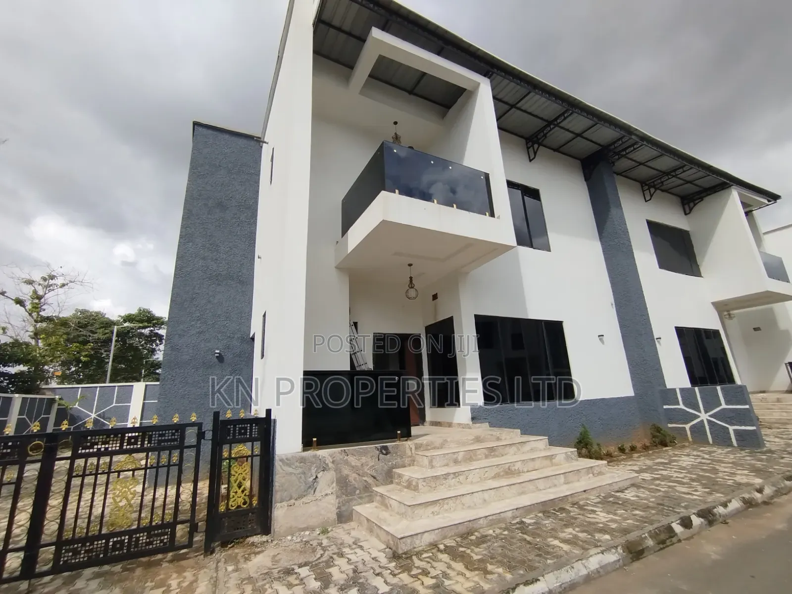 4bdrm Duplex in Durumi for rent in Durumi
