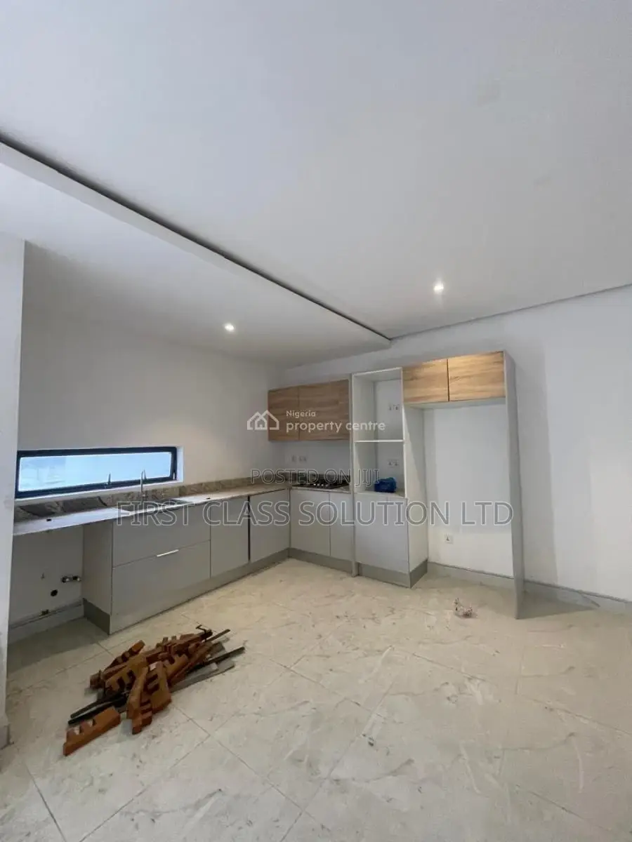 2bdrm Maisonette in Off Freedom Way, for sale in Ikate