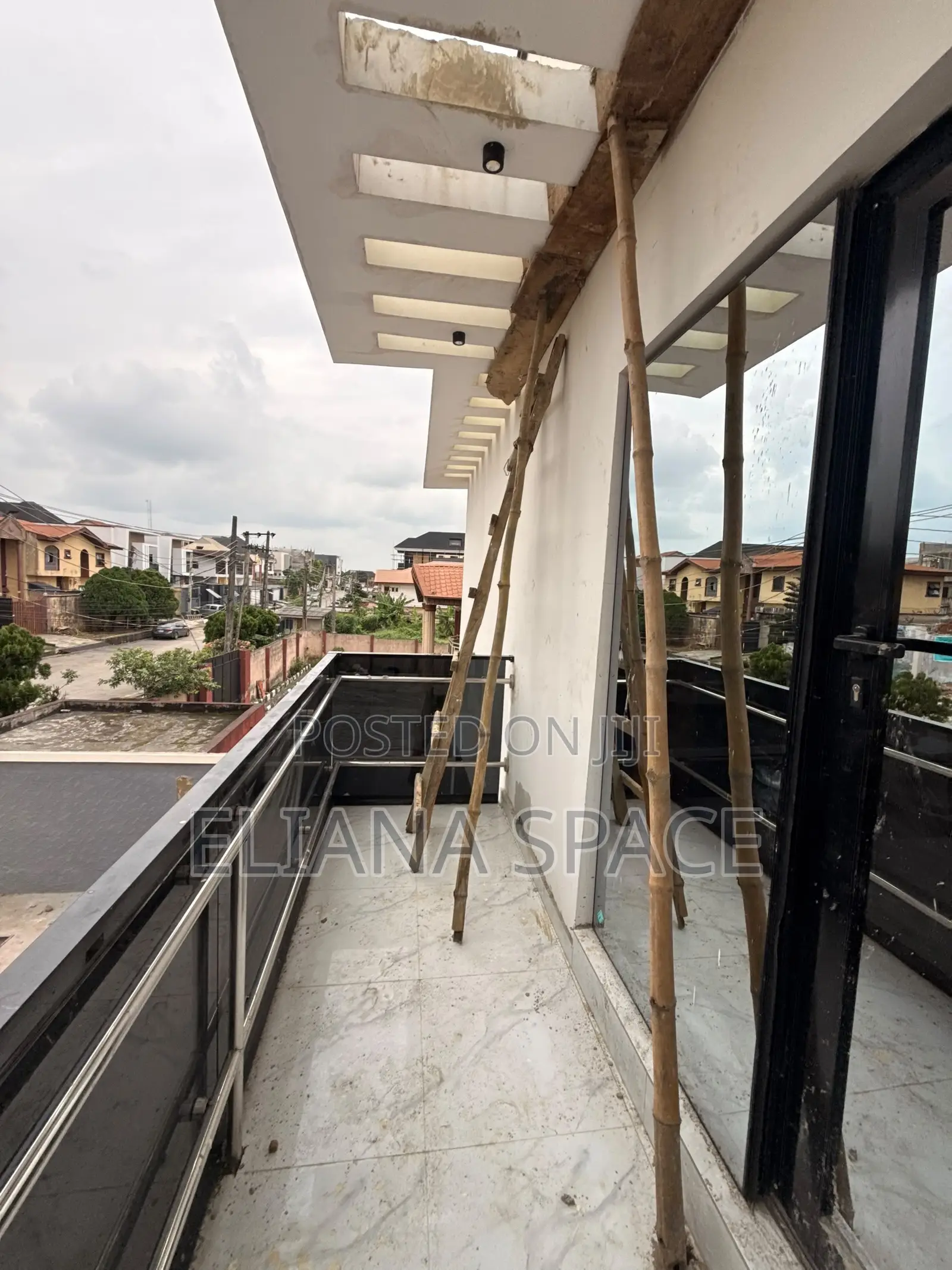 5bdrm Duplex in Phase 2 for sale in Omole Phase 2