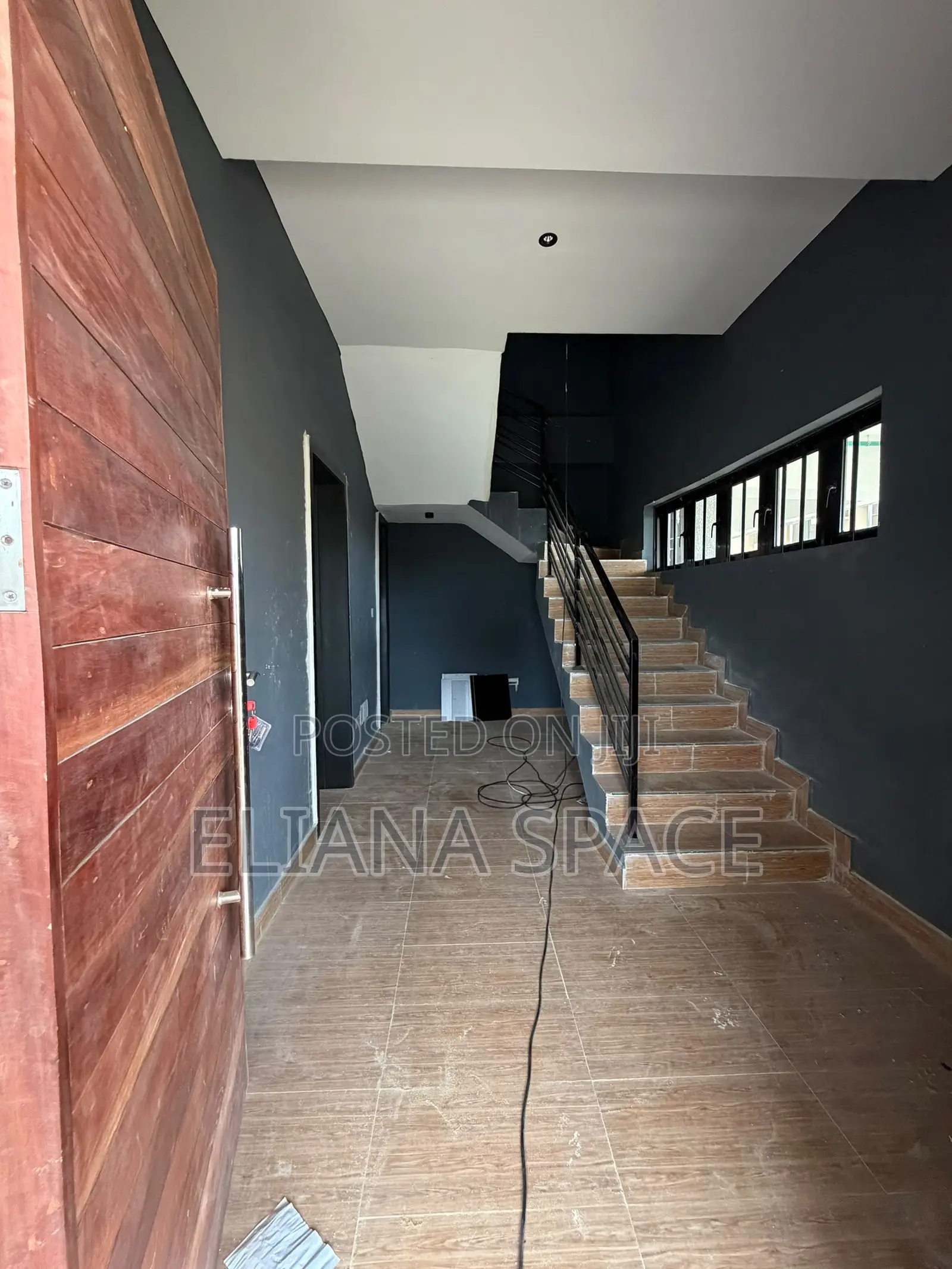 5bdrm Townhouse/Terrace in Omole for sale in Omole Phase 2