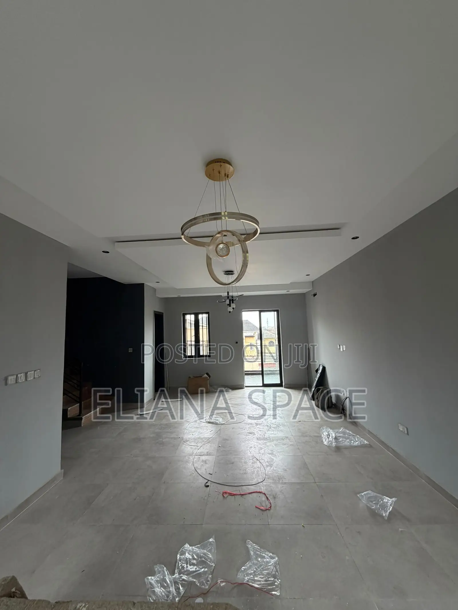 5bdrm Townhouse/Terrace in Omole for sale in Omole Phase 2