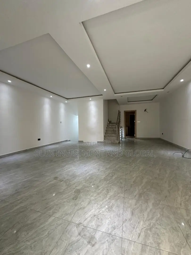 4bdrm Duplex in Ikoyi, Gerard Road for sale in Gerard Road