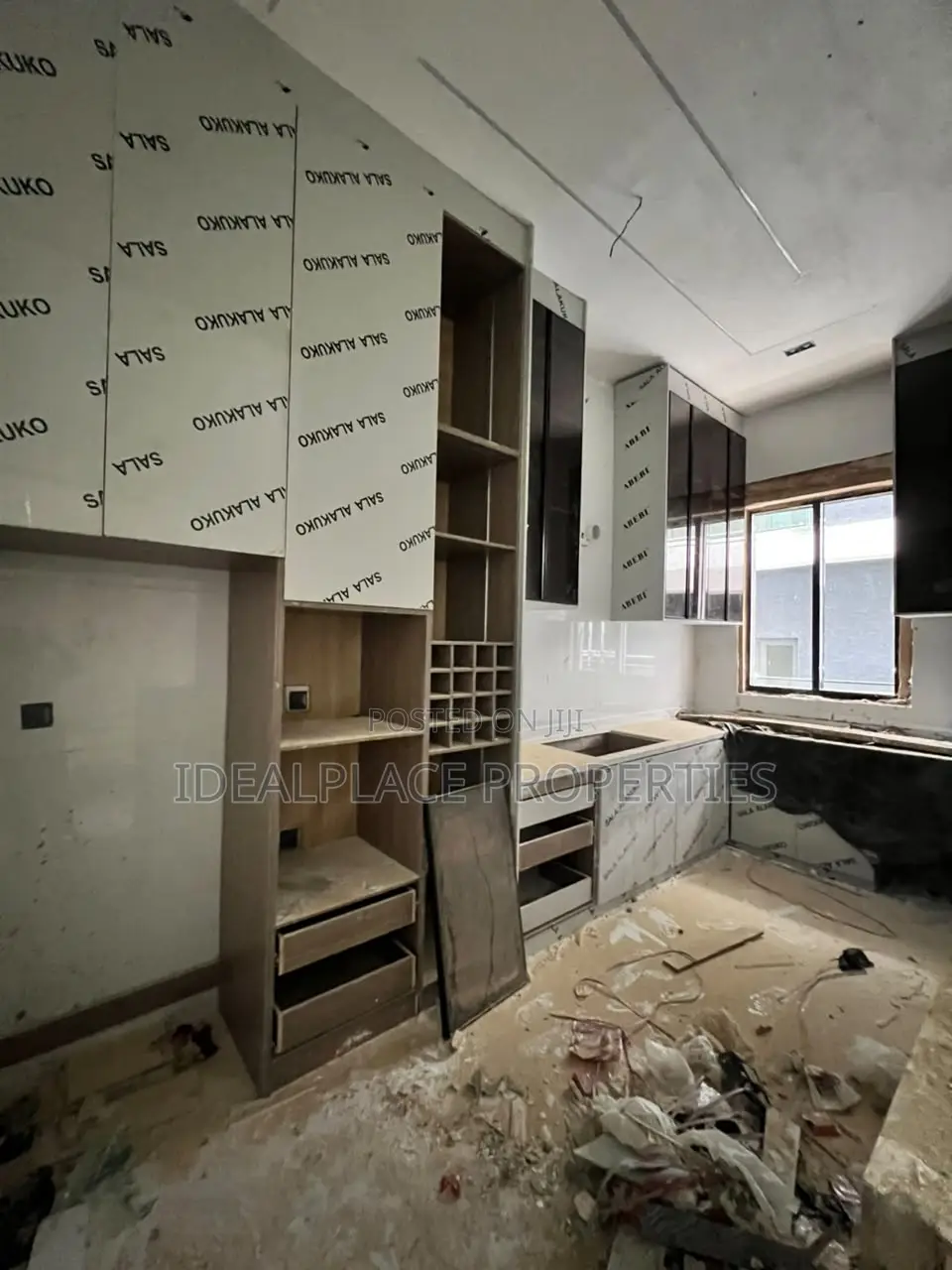 3bdrm Apartment in Lekki Phase 1 for sale in Lekki Phase 1