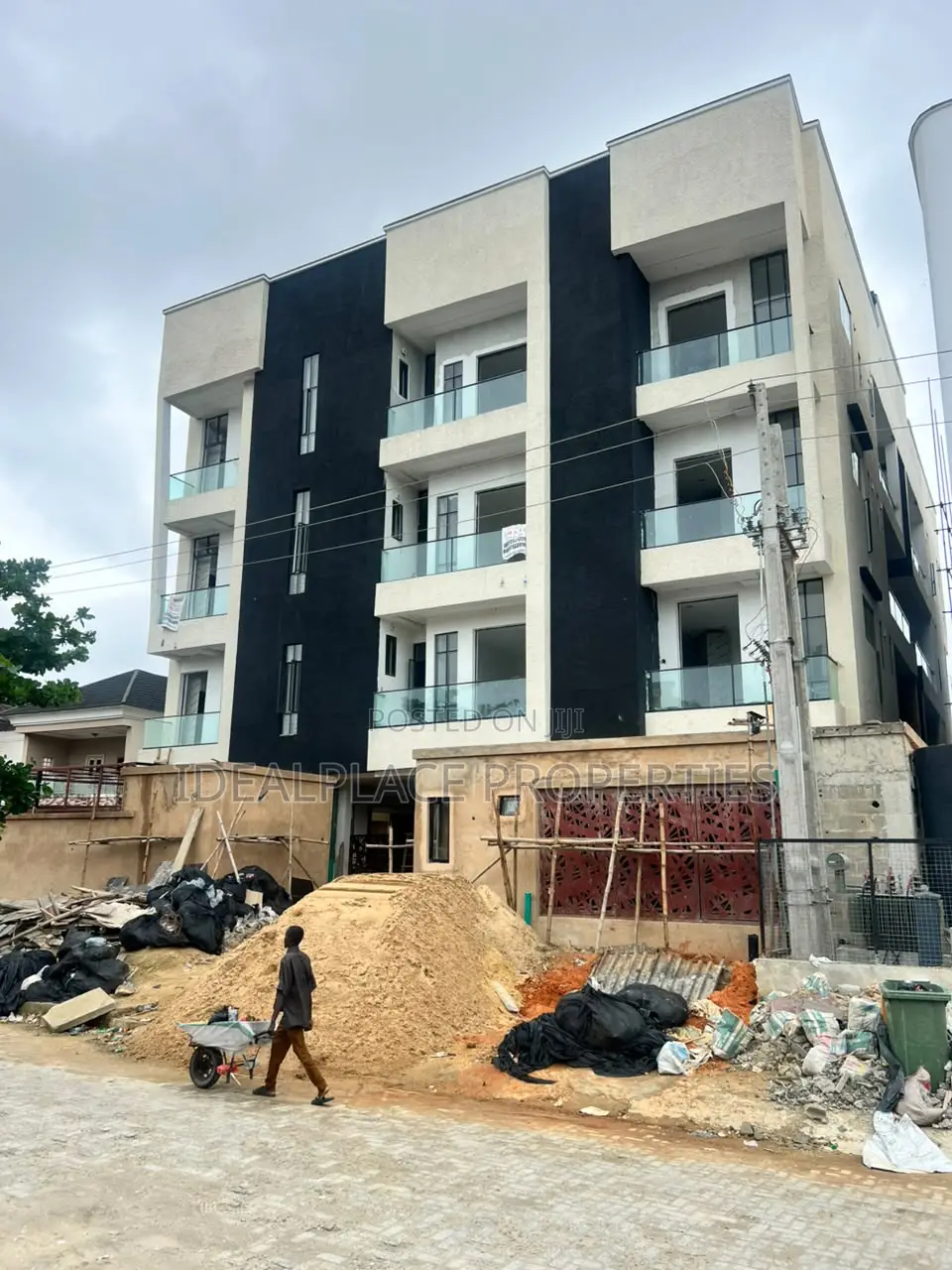 2bdrm Apartment in Lekki Phase 1 for sale in Lekki Phase 1