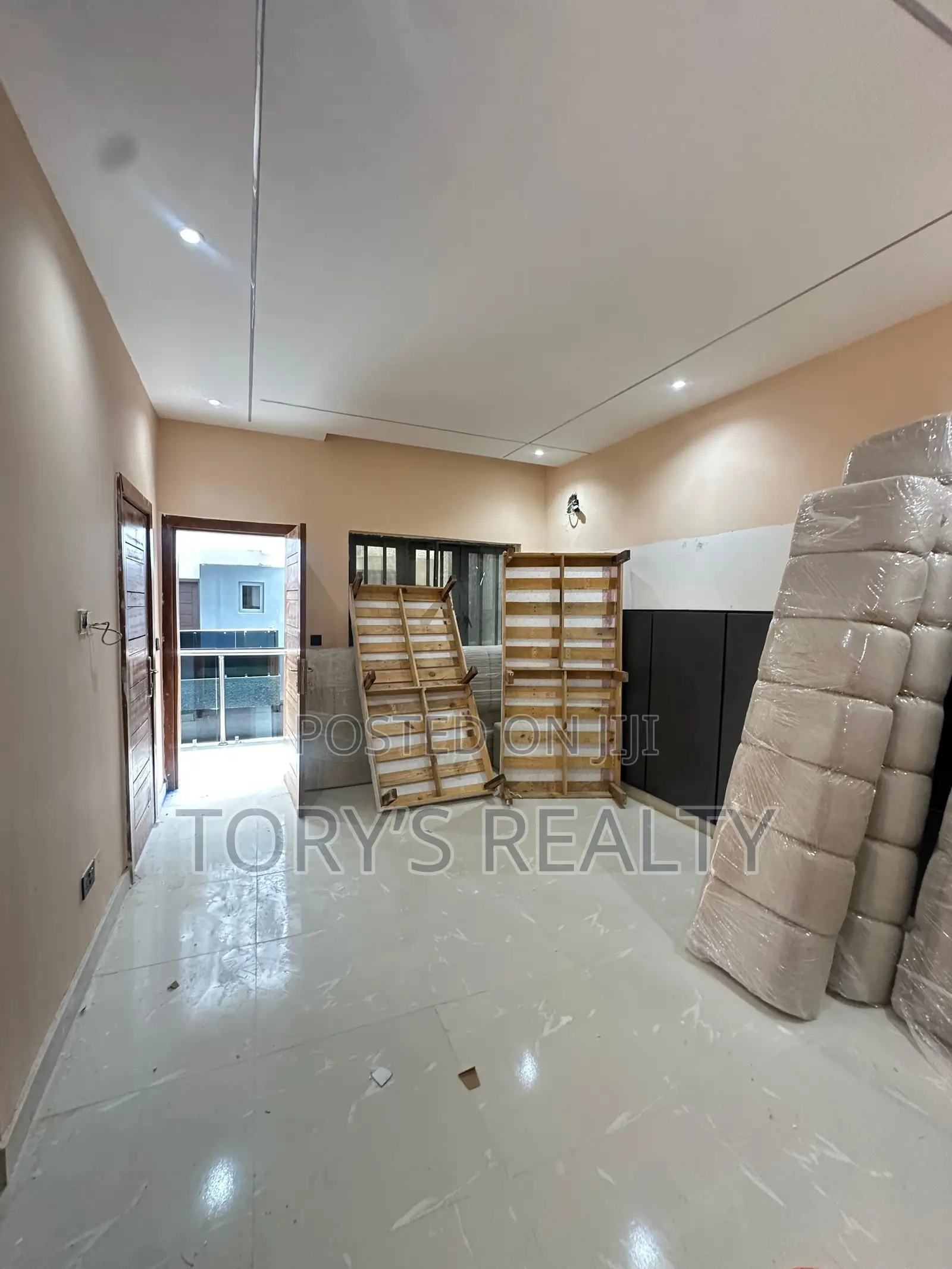 2bdrm Apartment in Ikate for sale in Ikate