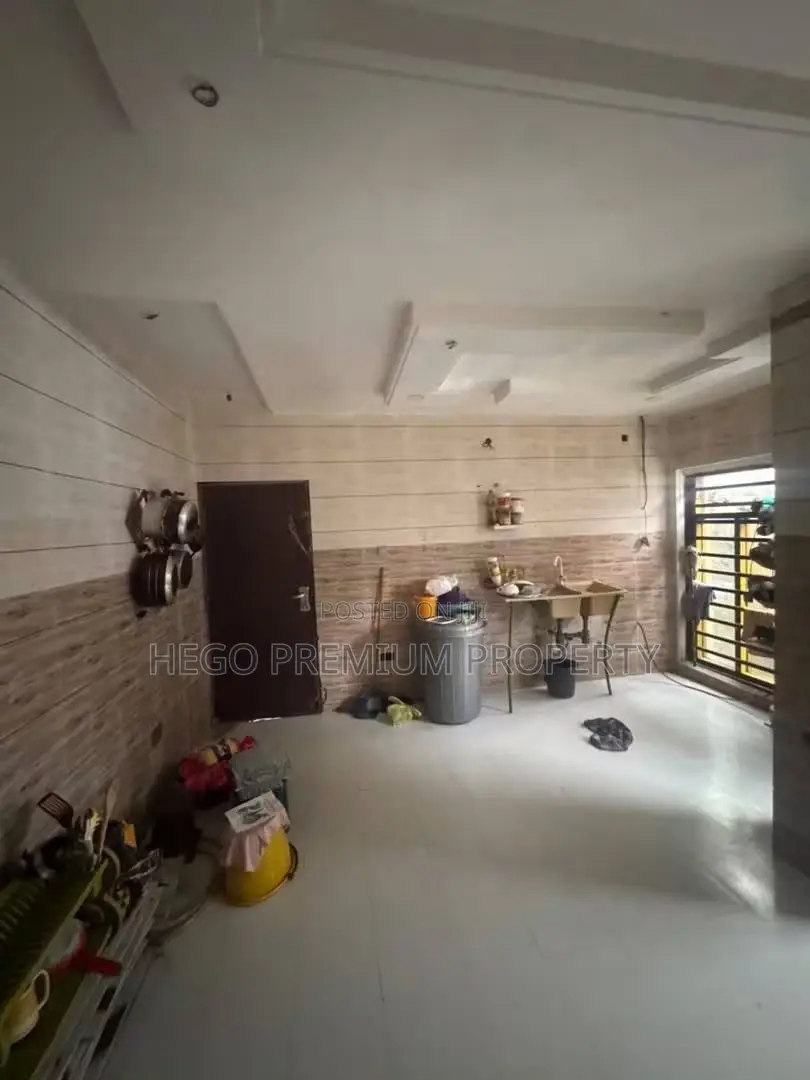 6bdrm Duplex in Mercy Land Extension, Obio-Akpor for sale in Obio-Akpor