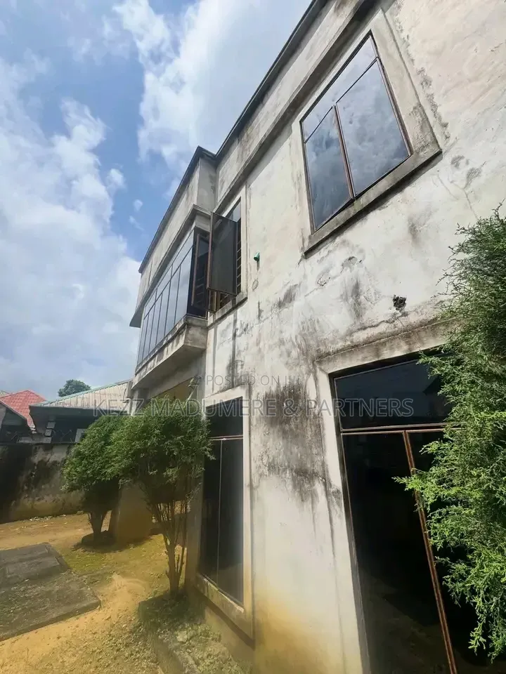 6bdrm Duplex in Mercyland Extension, Rumuigbo for sale in Rumuigbo