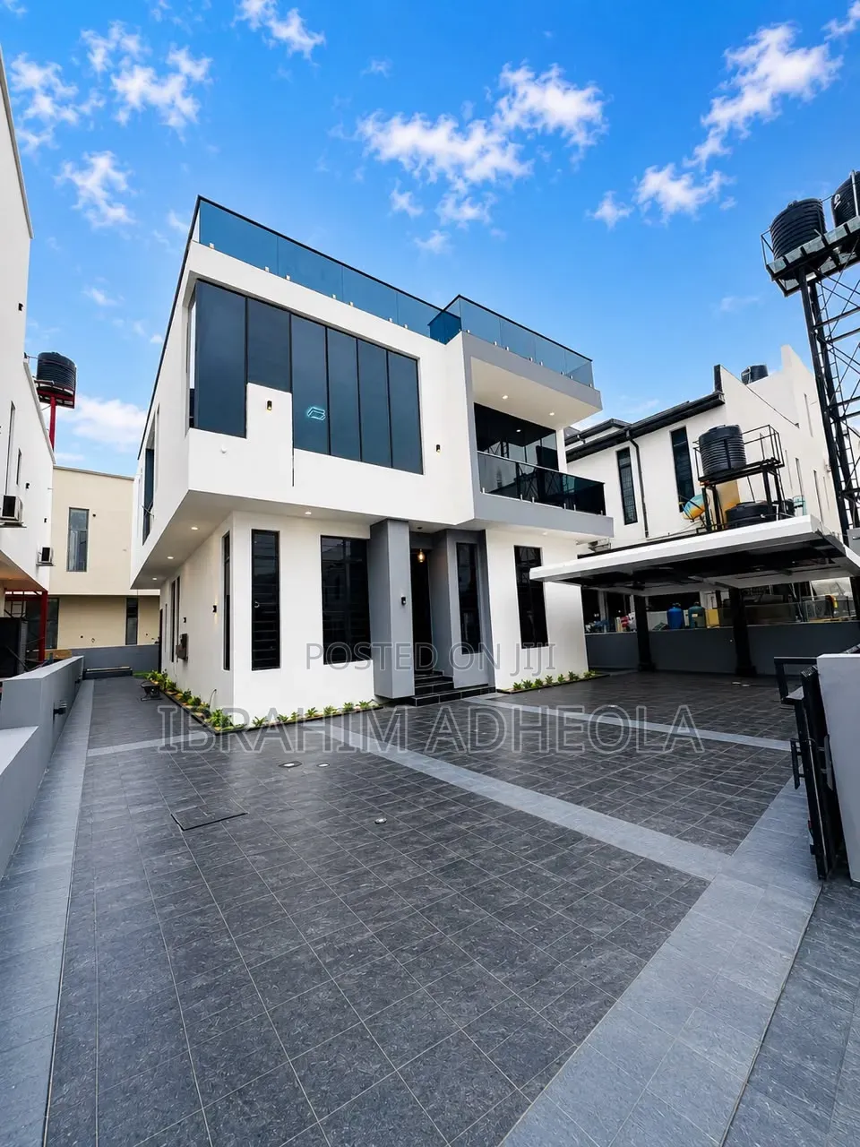 5bdrm Duplex in Lekki County Homes, Ikota for sale in Ikota