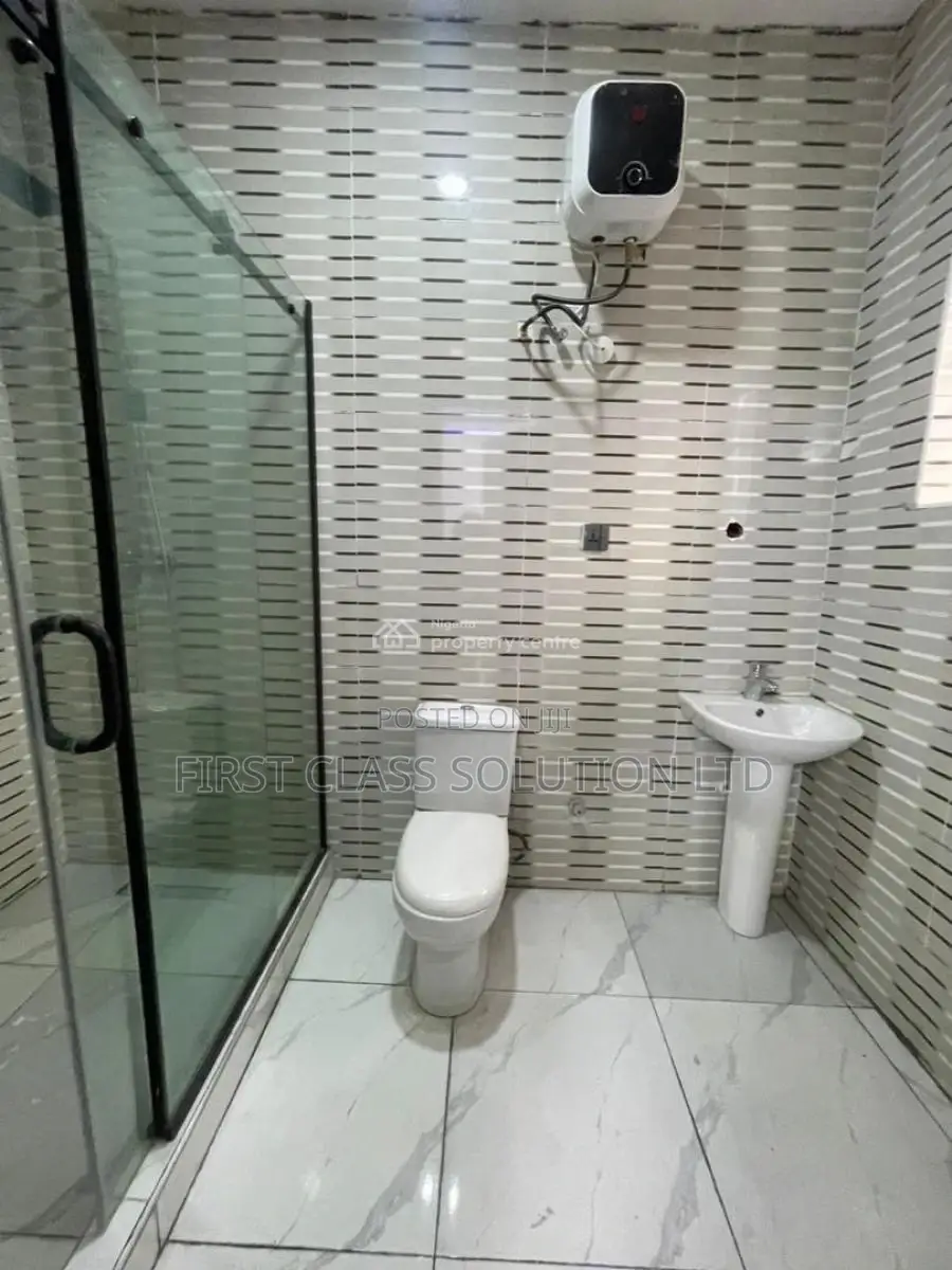 4bdrm Duplex in Chevy View Estate, for sale in Chevron