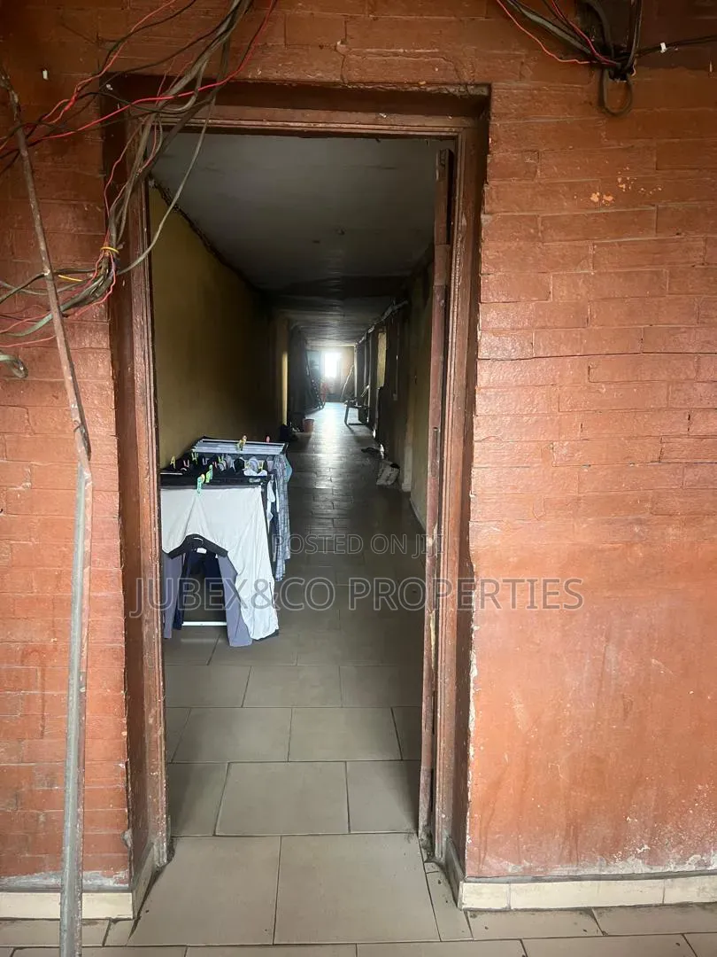 Commercial Property Facing Bajulaye Road Shomolu in Shomolu / Shomolu