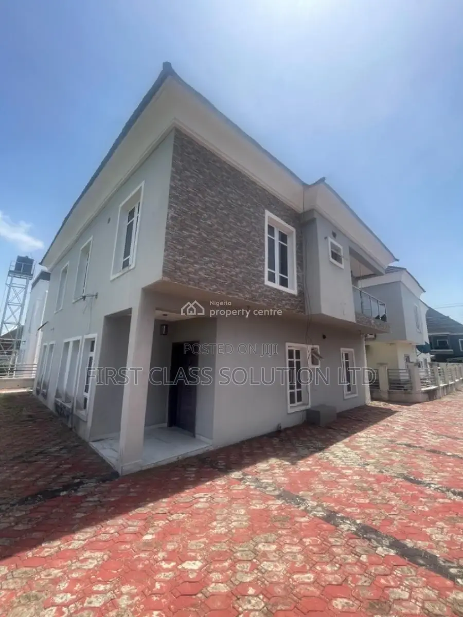 4bdrm Duplex in Off Monastery Road, for sale in Sangotedo