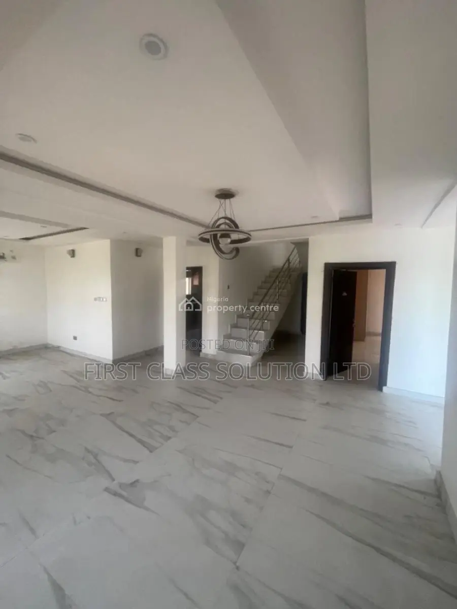4bdrm Duplex in Off Monastery Road, for sale in Sangotedo