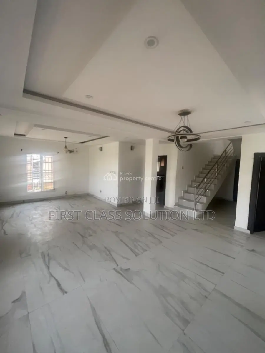 4bdrm Duplex in Off Monastery Road, for sale in Sangotedo