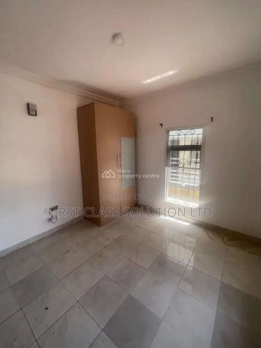 4bdrm Duplex in Off Monastery Road, for sale in Sangotedo