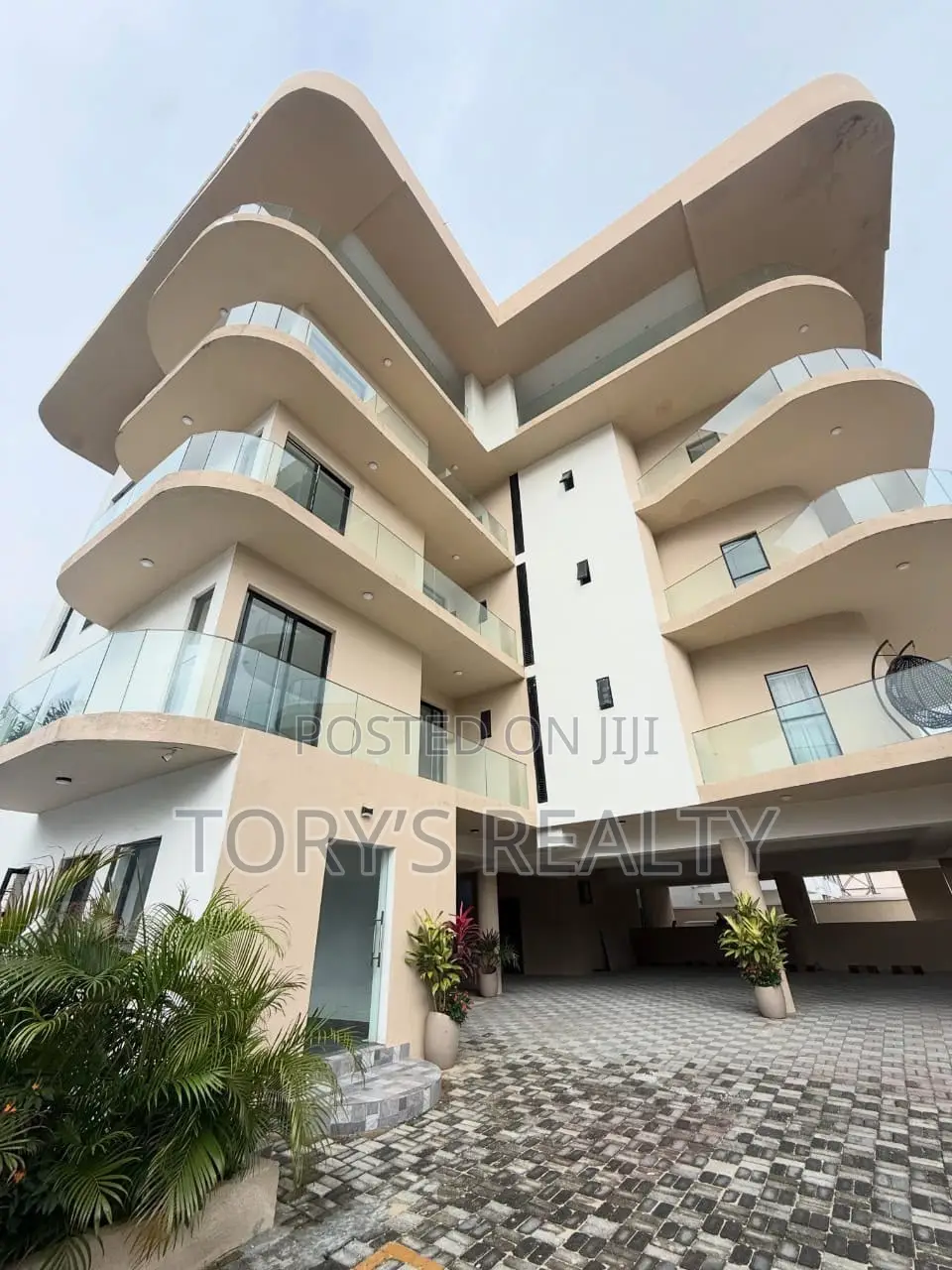 3bdrm Apartment in Lekki Phase 1 for sale in Lekki Phase 1