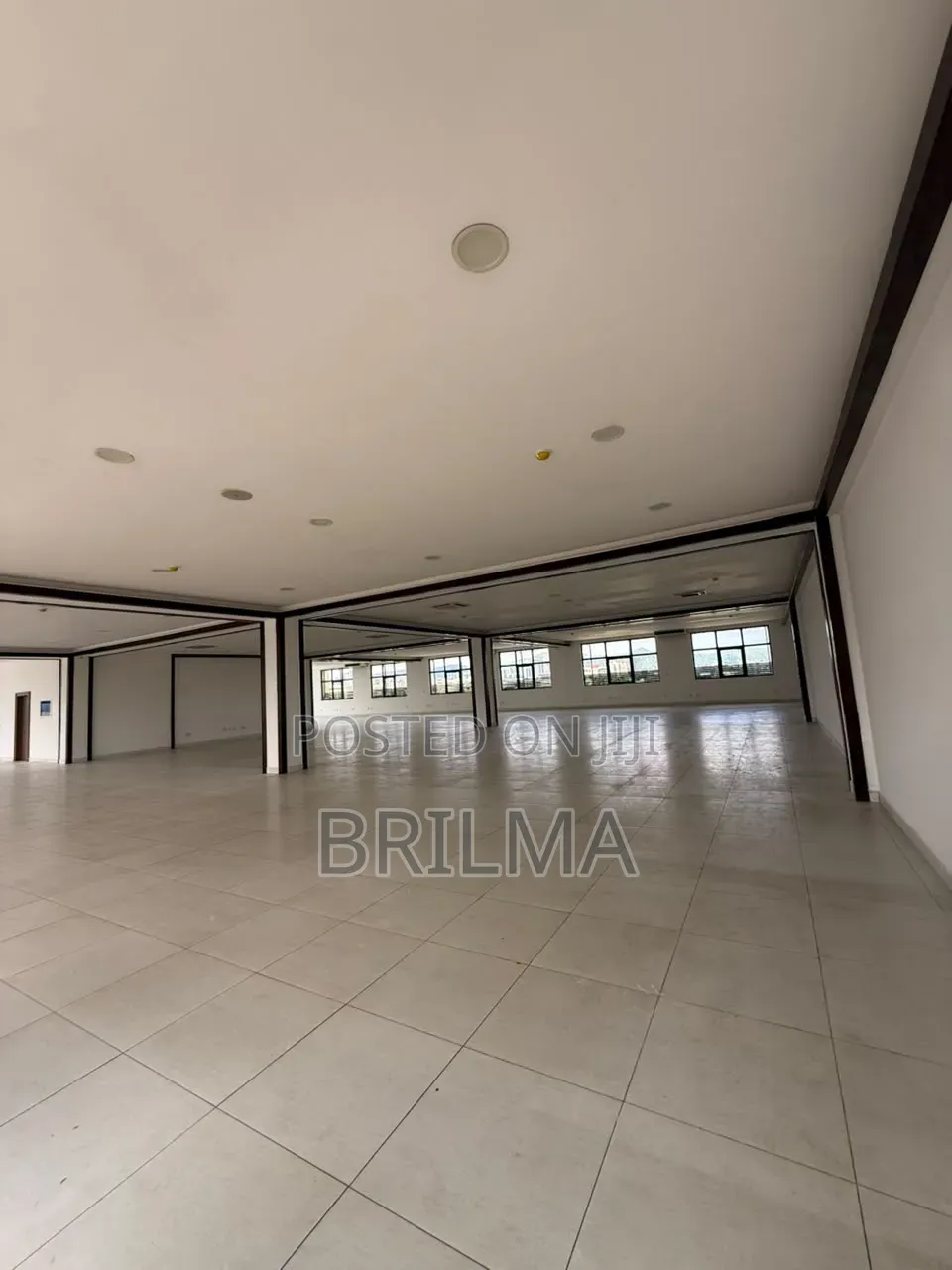 750 SQM of Office/Shop Space in Wuse 2 for RENT in Wuse 2