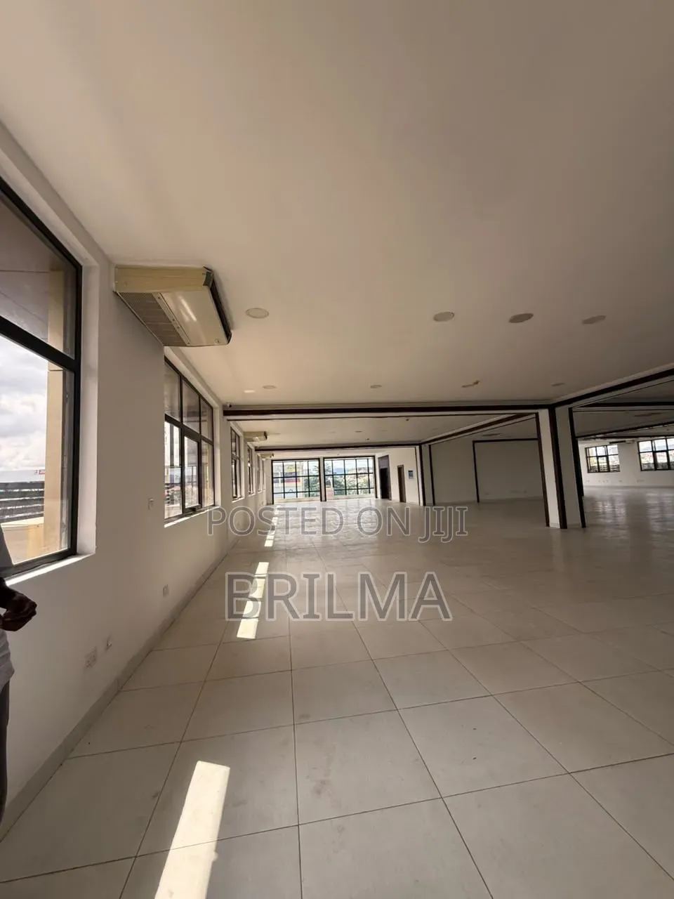750 SQM of Office/Shop Space in Wuse 2 for RENT in Wuse 2