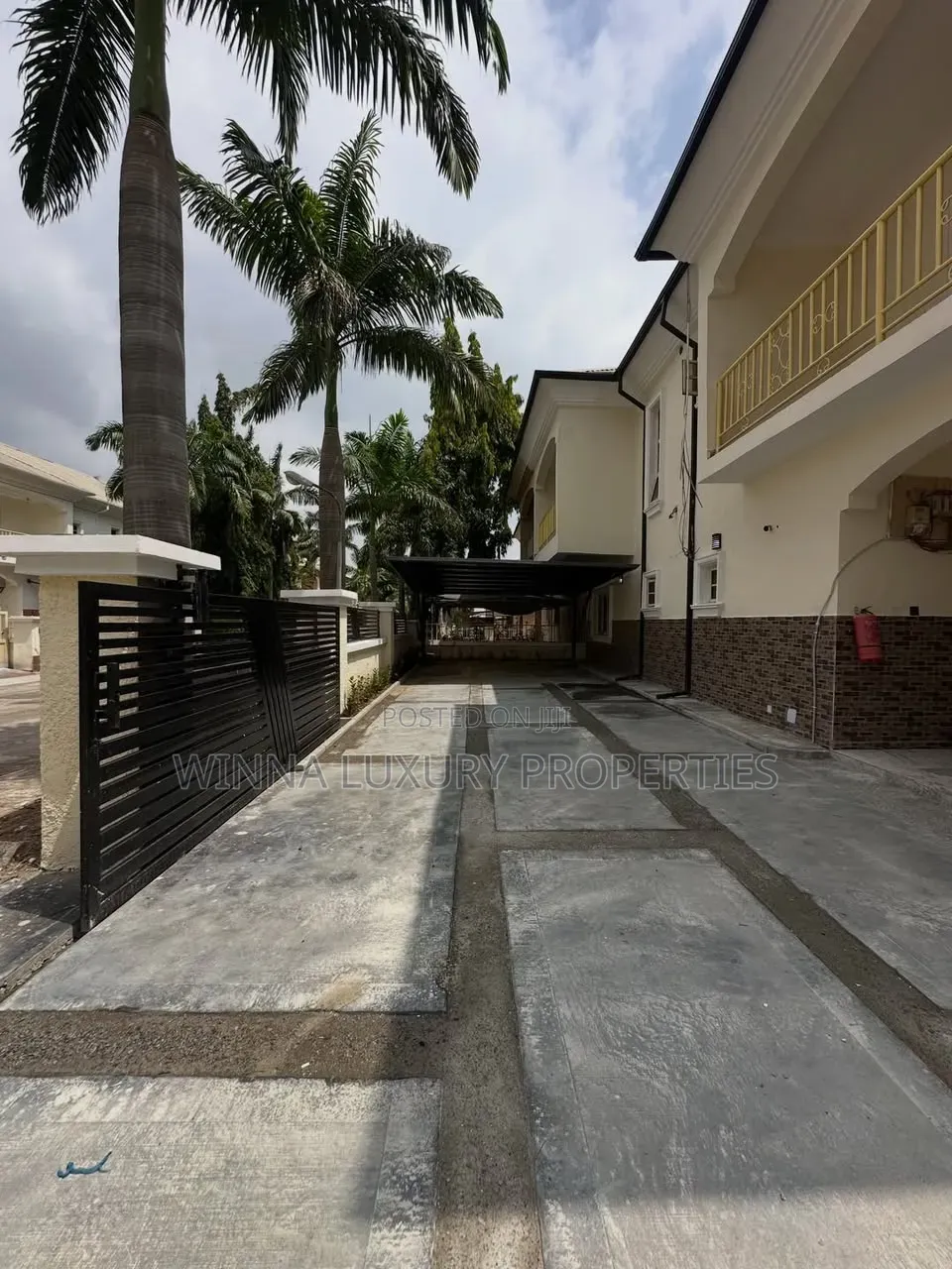 5bdrm Duplex in Wuye for sale in Wuye