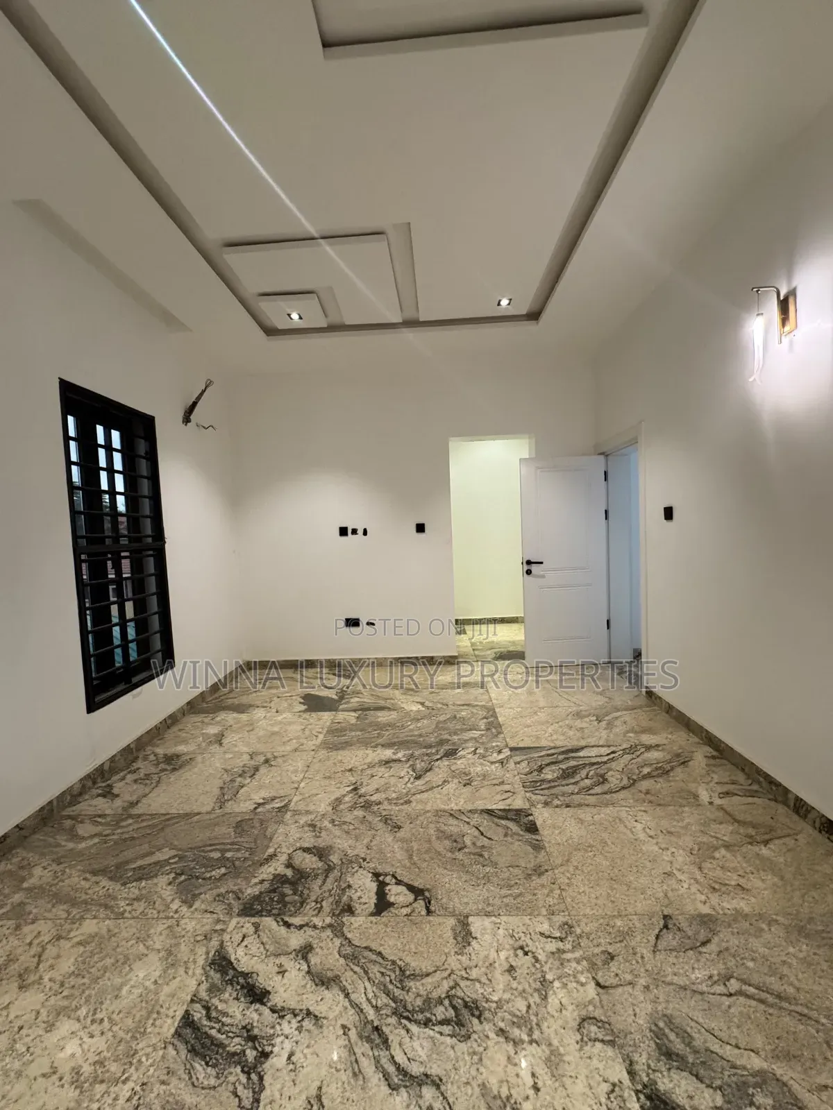 5bdrm Duplex in Life Camp for sale in Life Camp