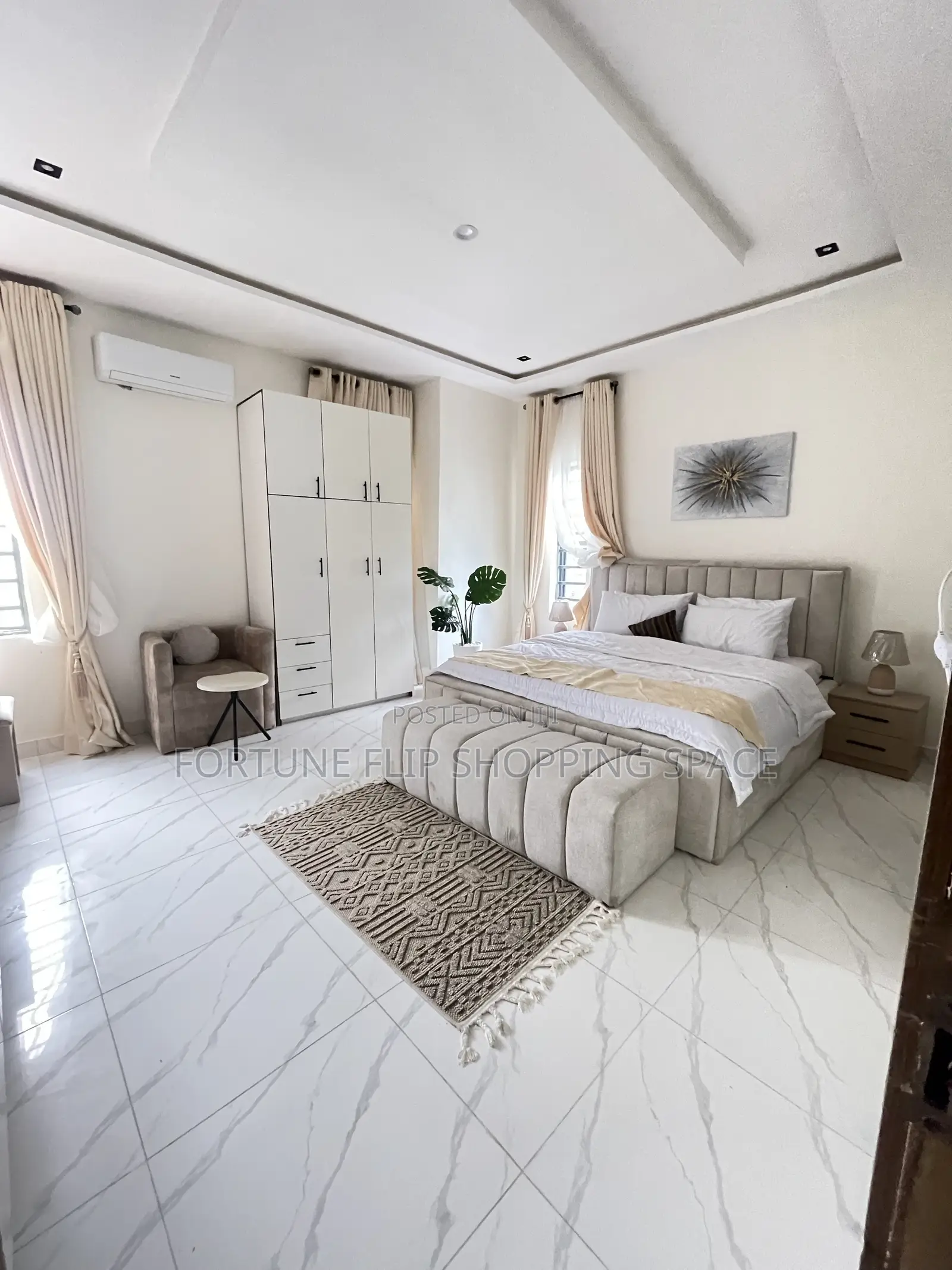 Furnished 2bdrm Apartment in Lekki Phase 2 for sale in Lekki Phase 2