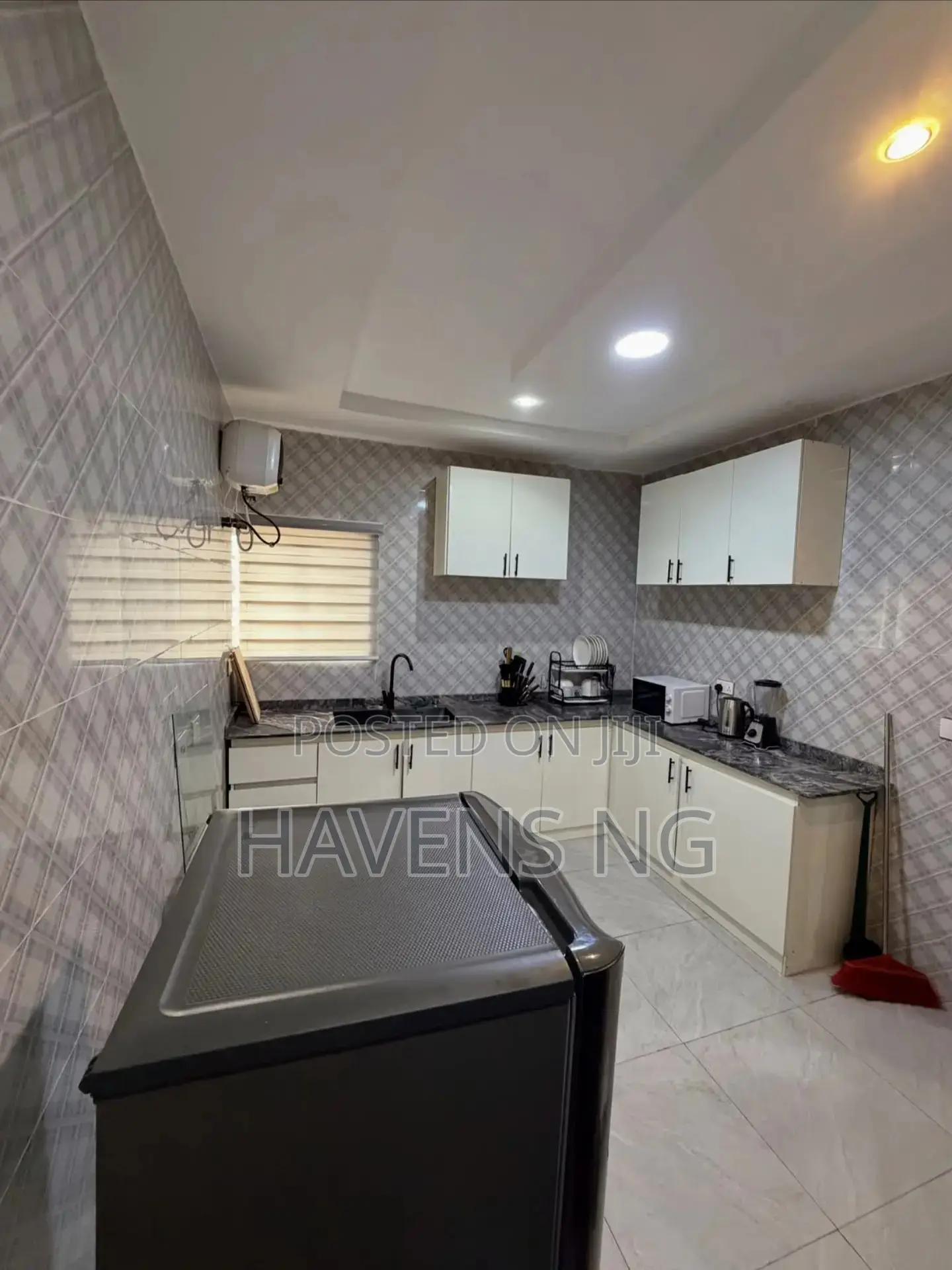 Luxury 2-Bedroom Smart Apartment in Bodija