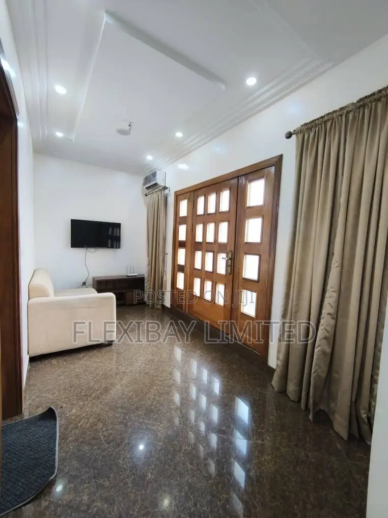 3bdrm Townhouse / Terrace in Lekki Phase 1 for rent in Lekki Phase 1