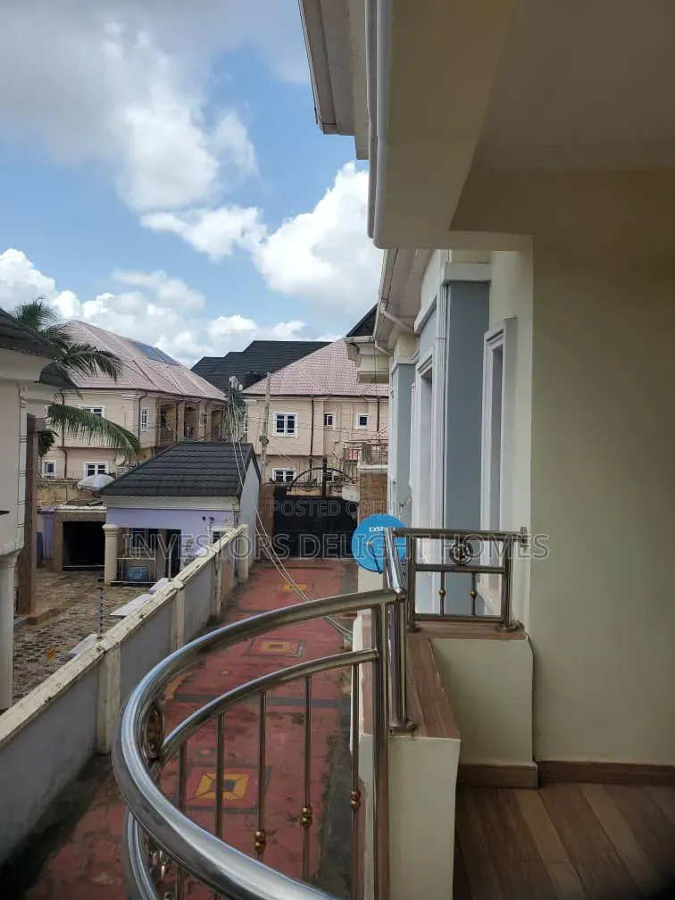 2bdrm Block of Flats in Oshimili South for sale in Oshimili South