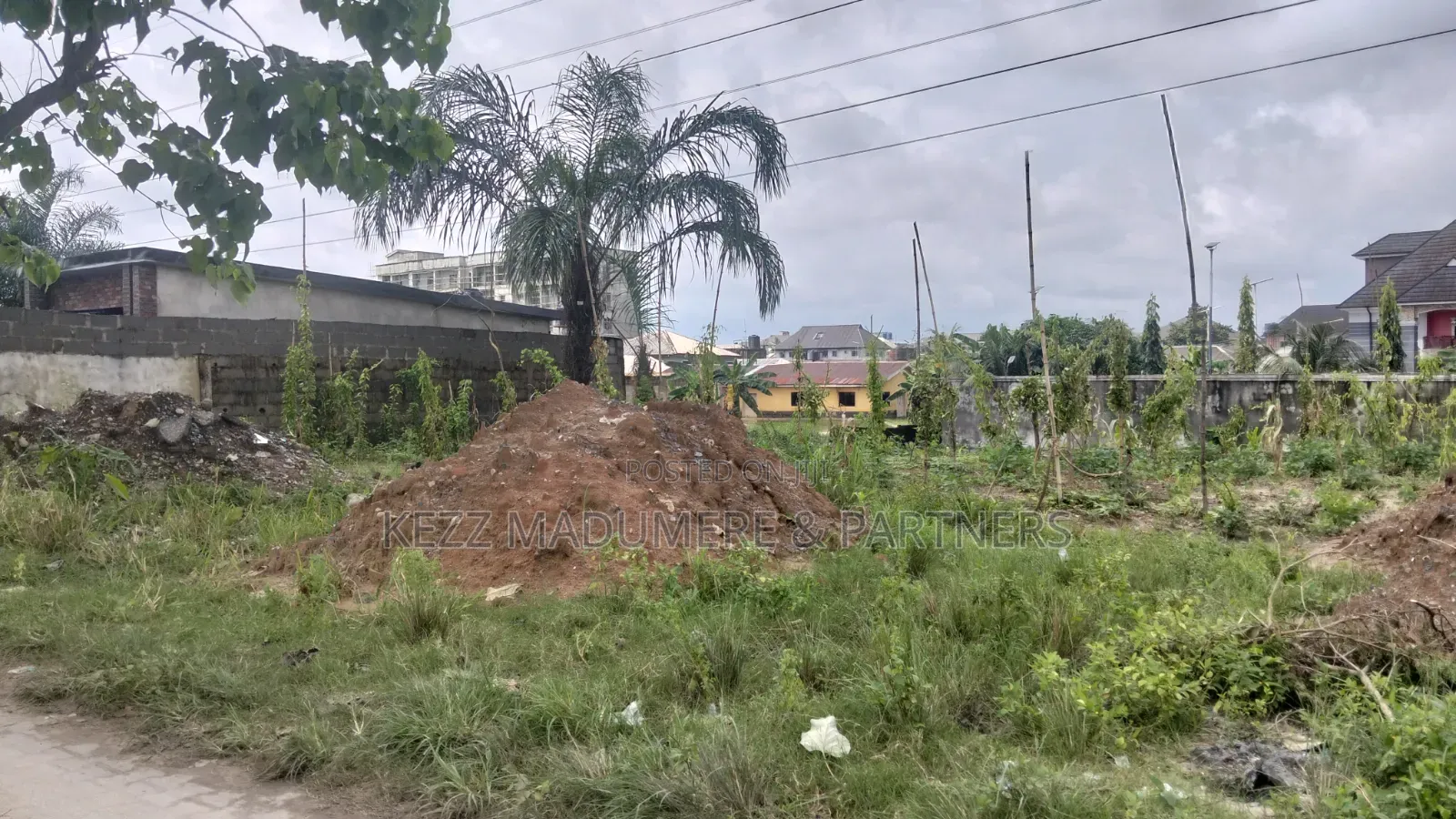 For Sale : 1 Plot at Ivory Height Estate Eneka Link Road Ph in Eneka