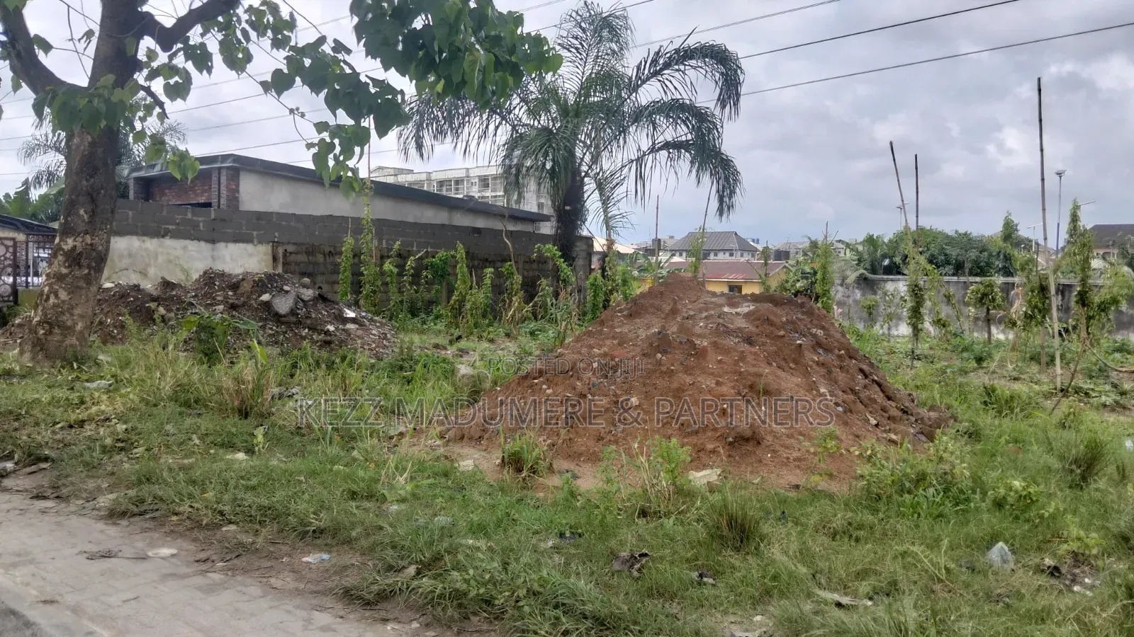 For Sale : 1 Plot at Ivory Height Estate Eneka Link Road Ph in Eneka