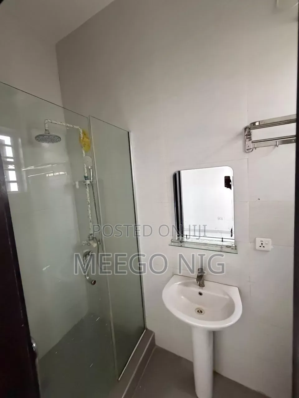 1bdrm Shared Apartment in Royal Pine Orchid for rent in Lekki Phase 2